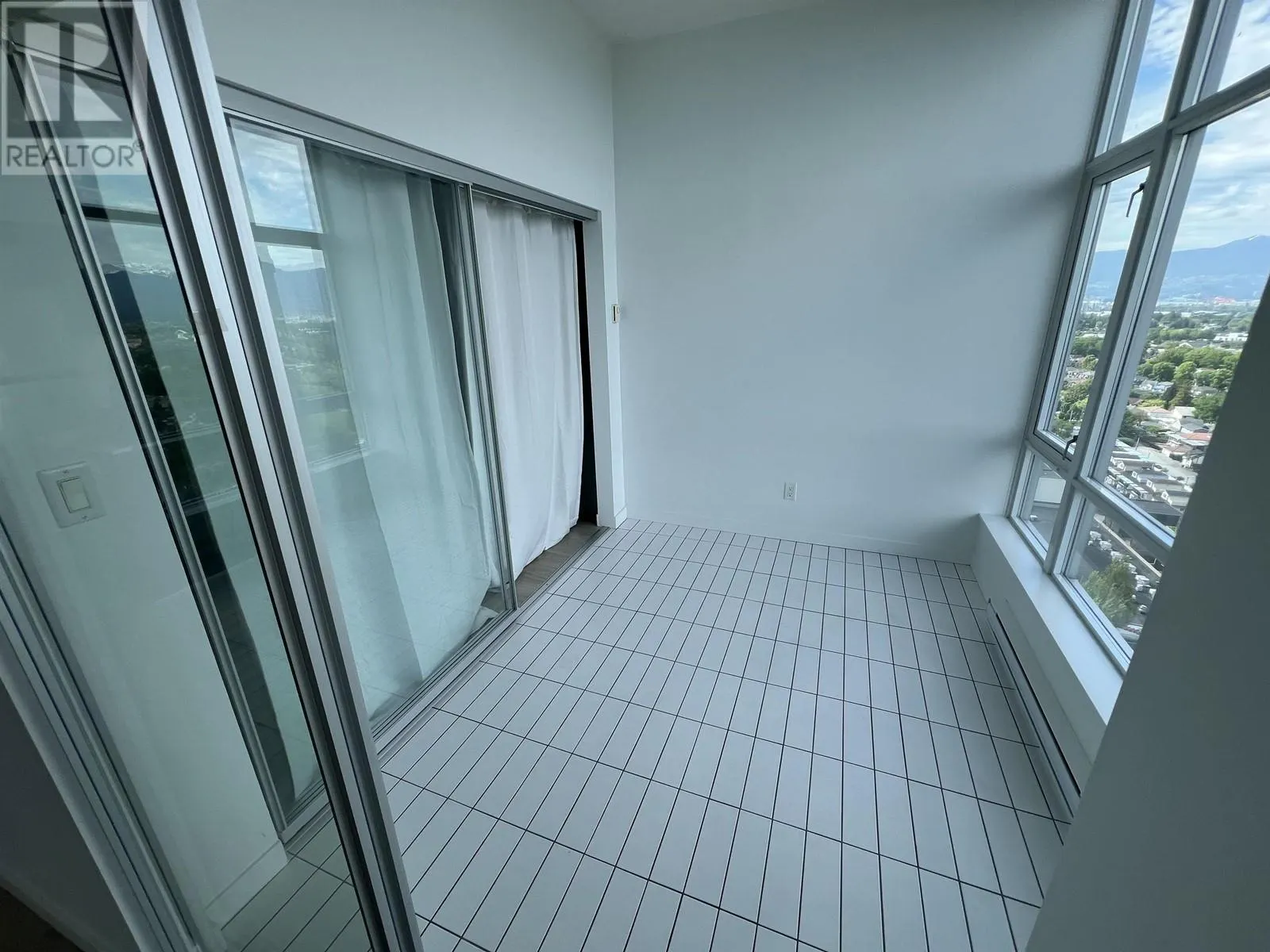 2303 4815 ELDORADO MEWS