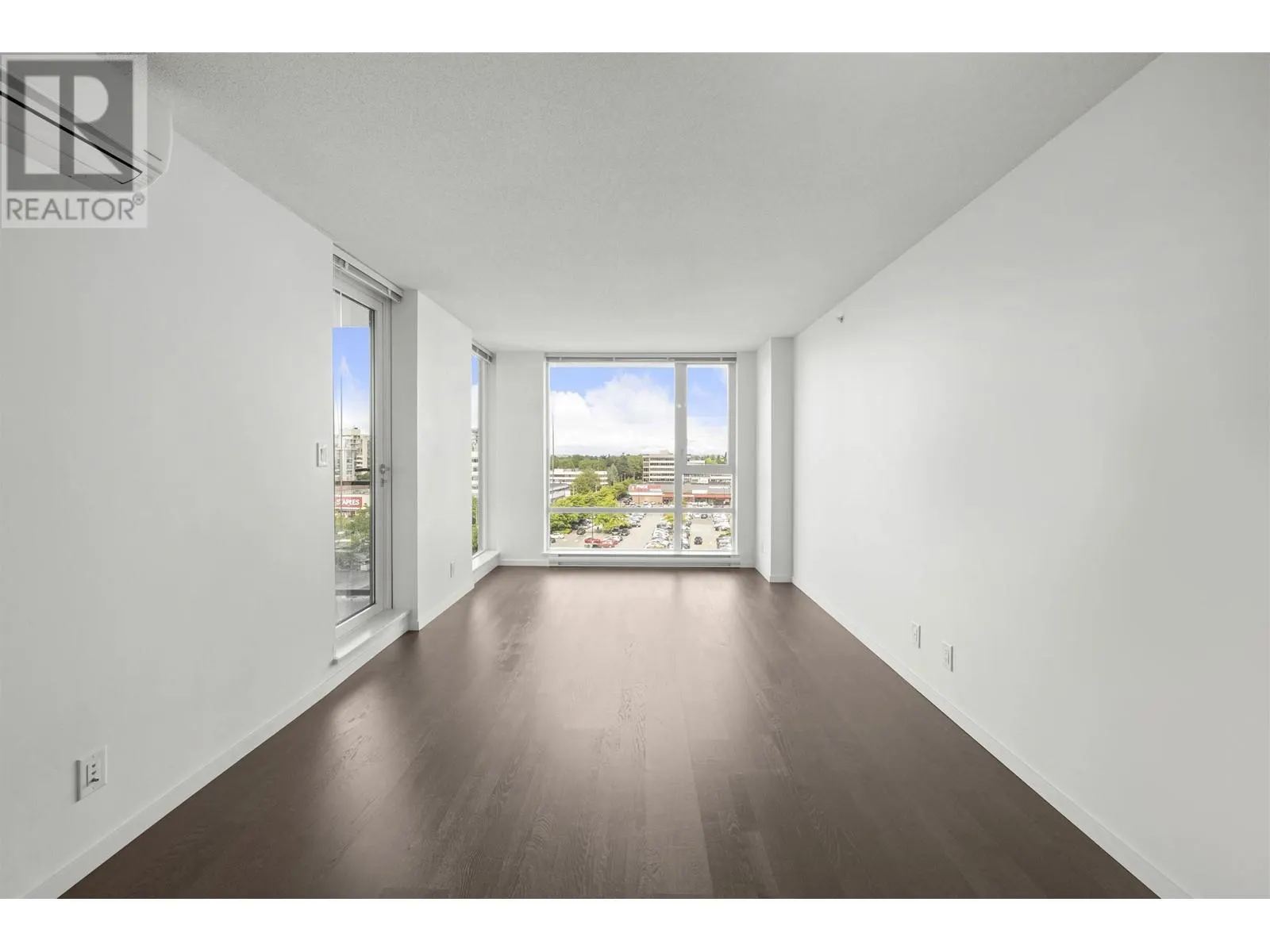 1011 7988 ACKROYD ROAD