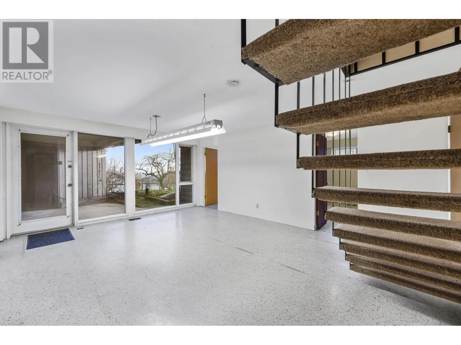 437 E 29TH STREET