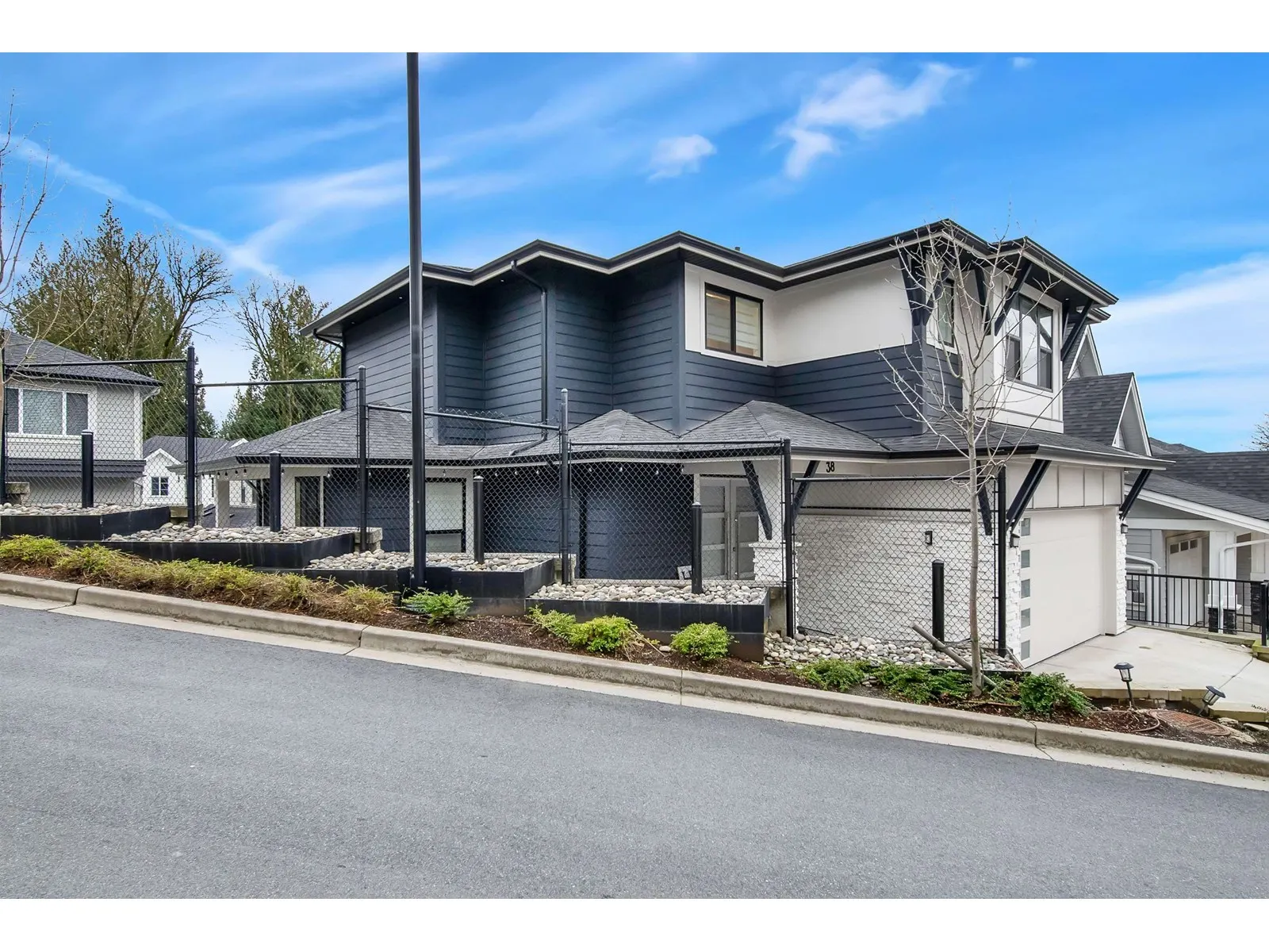 38 4217 OLD CLAYBURN ROAD