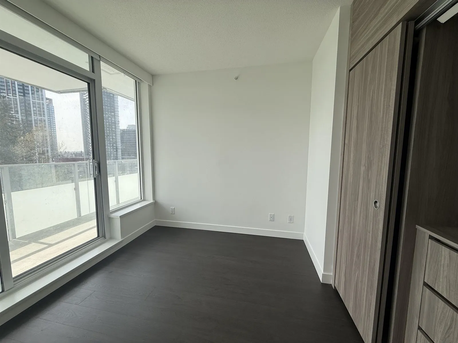 807 13768 100 AVENUE
