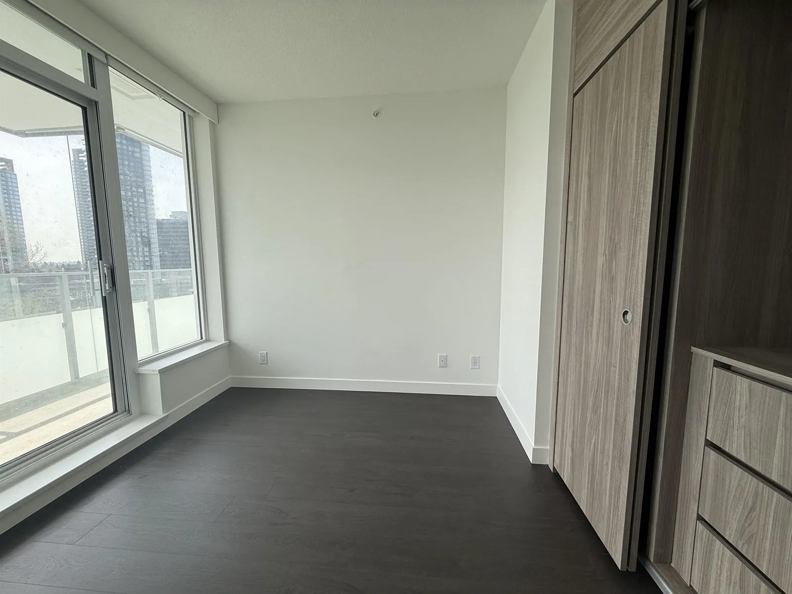 807 13768 100 AVENUE