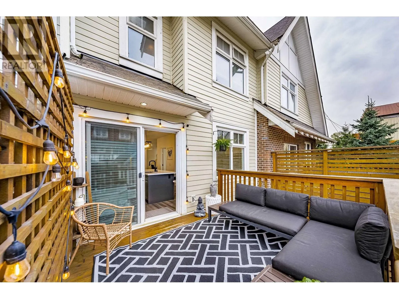 289 SALTER STREET