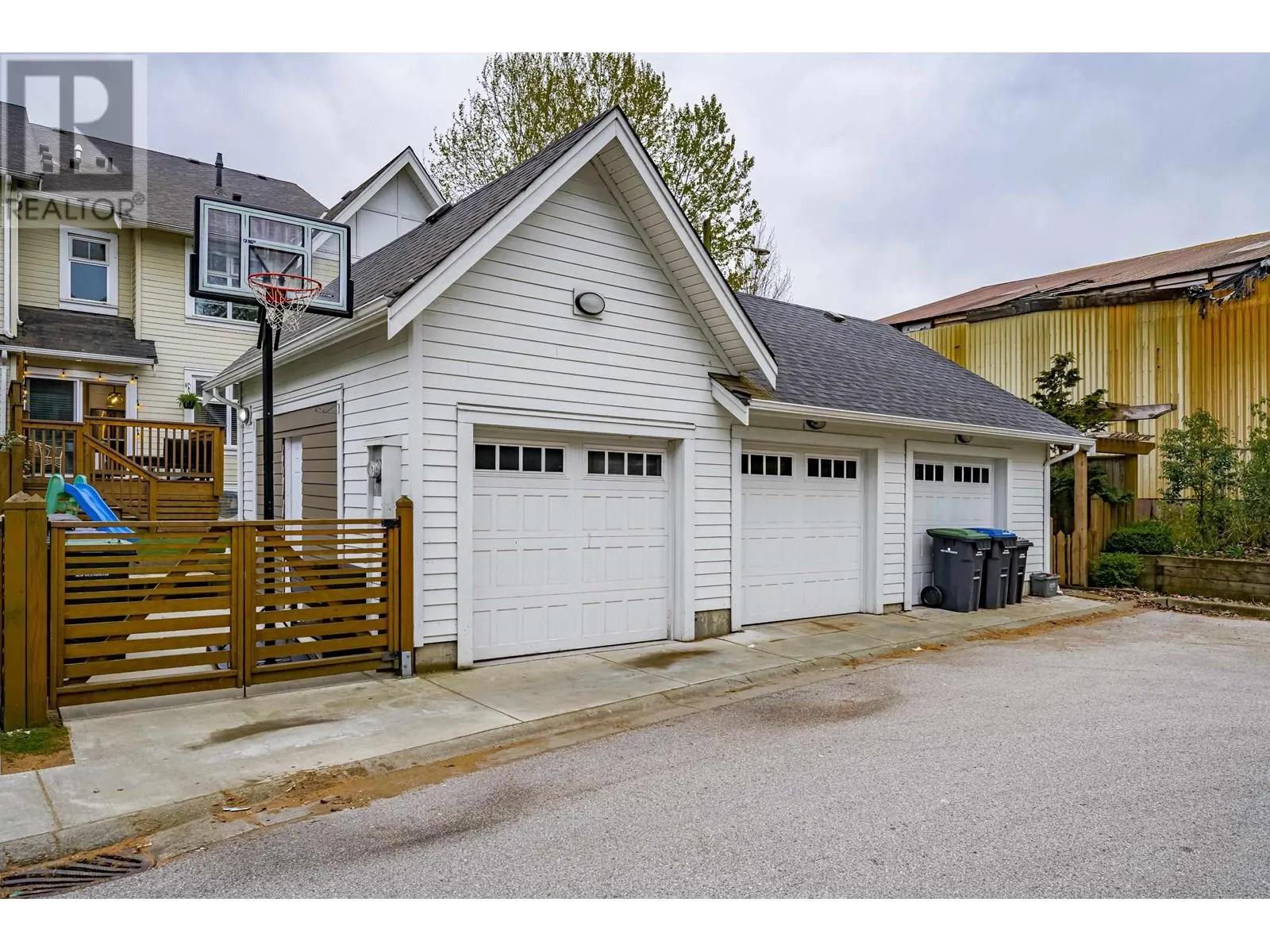 289 SALTER STREET