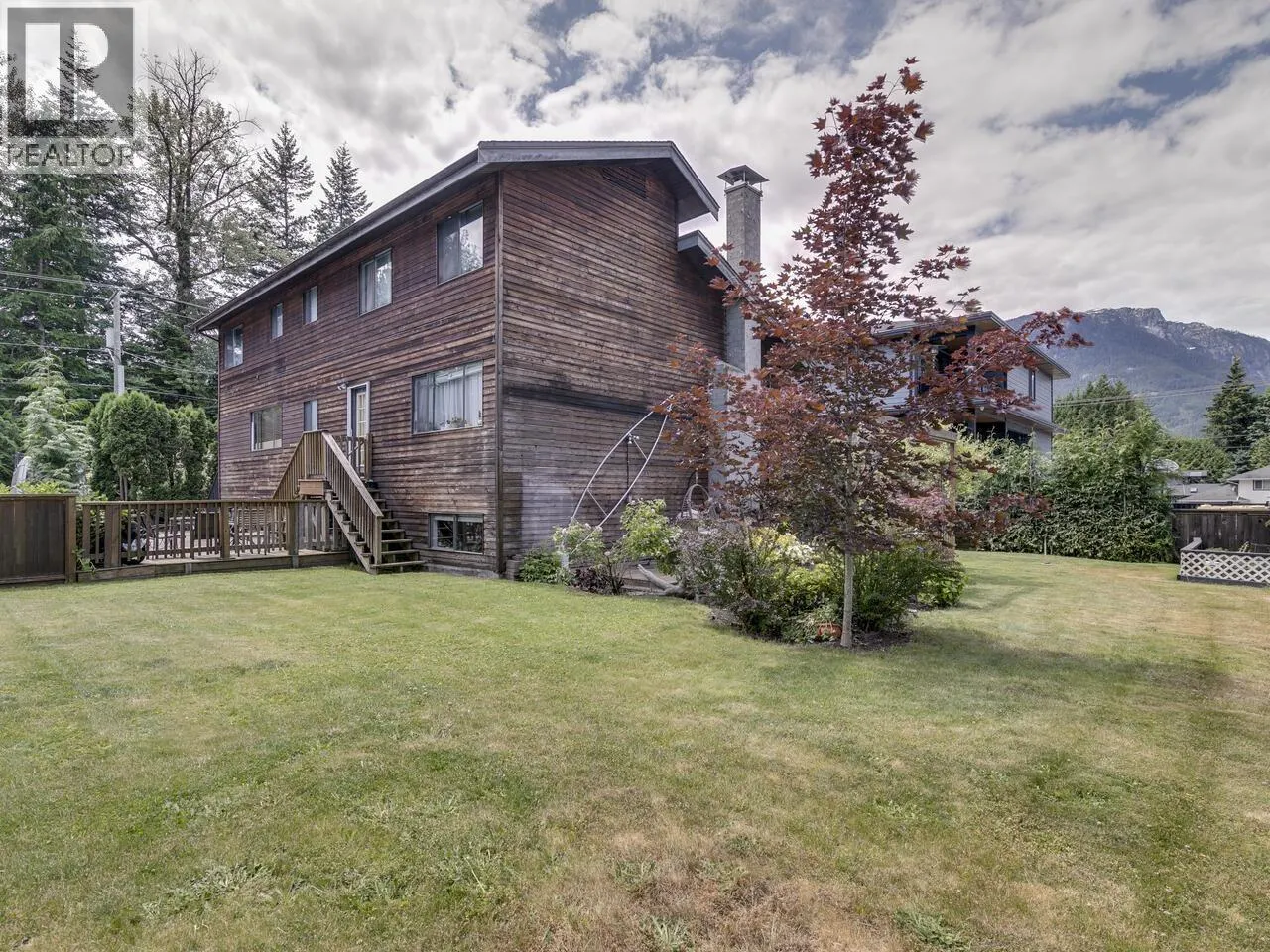 2111 MAMQUAM ROAD