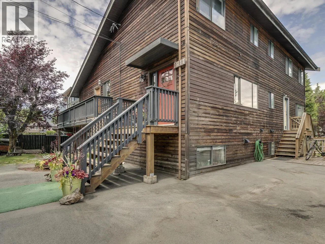 2111 MAMQUAM ROAD
