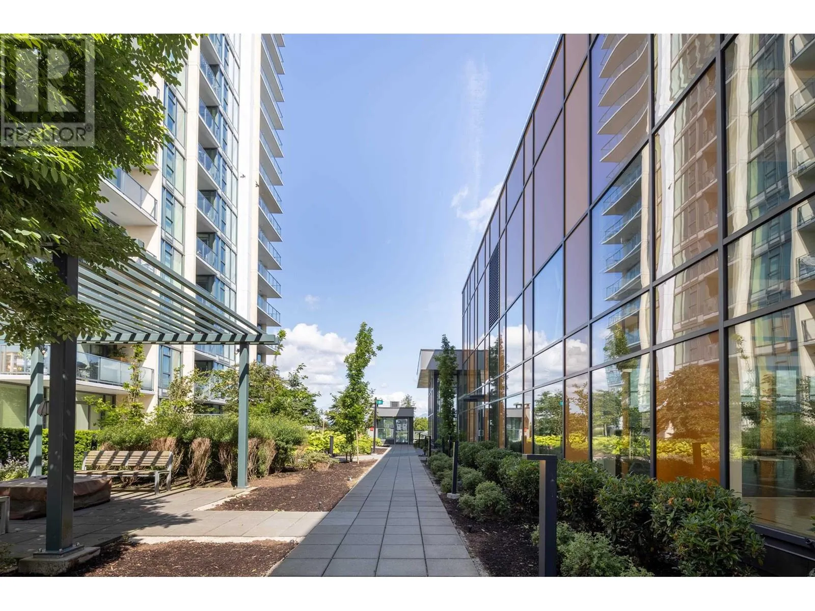 1210 7388 KINGSWAY