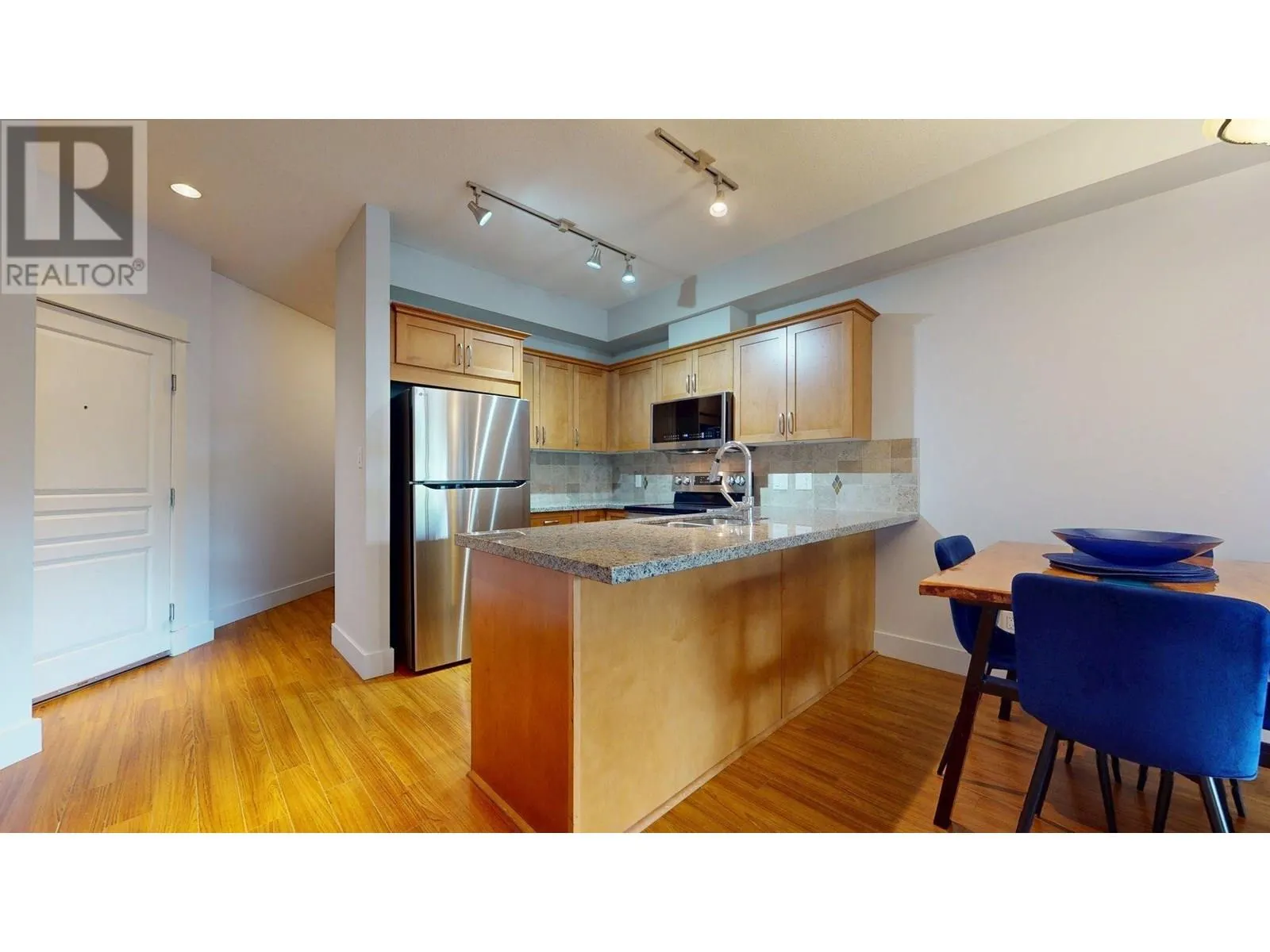 214 1336 MAIN STREET