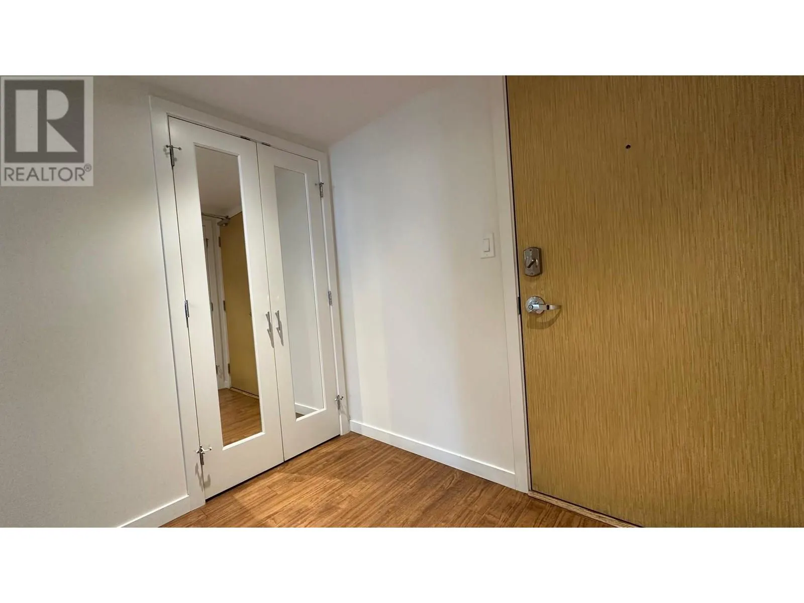 902 8160 LANSDOWNE ROAD