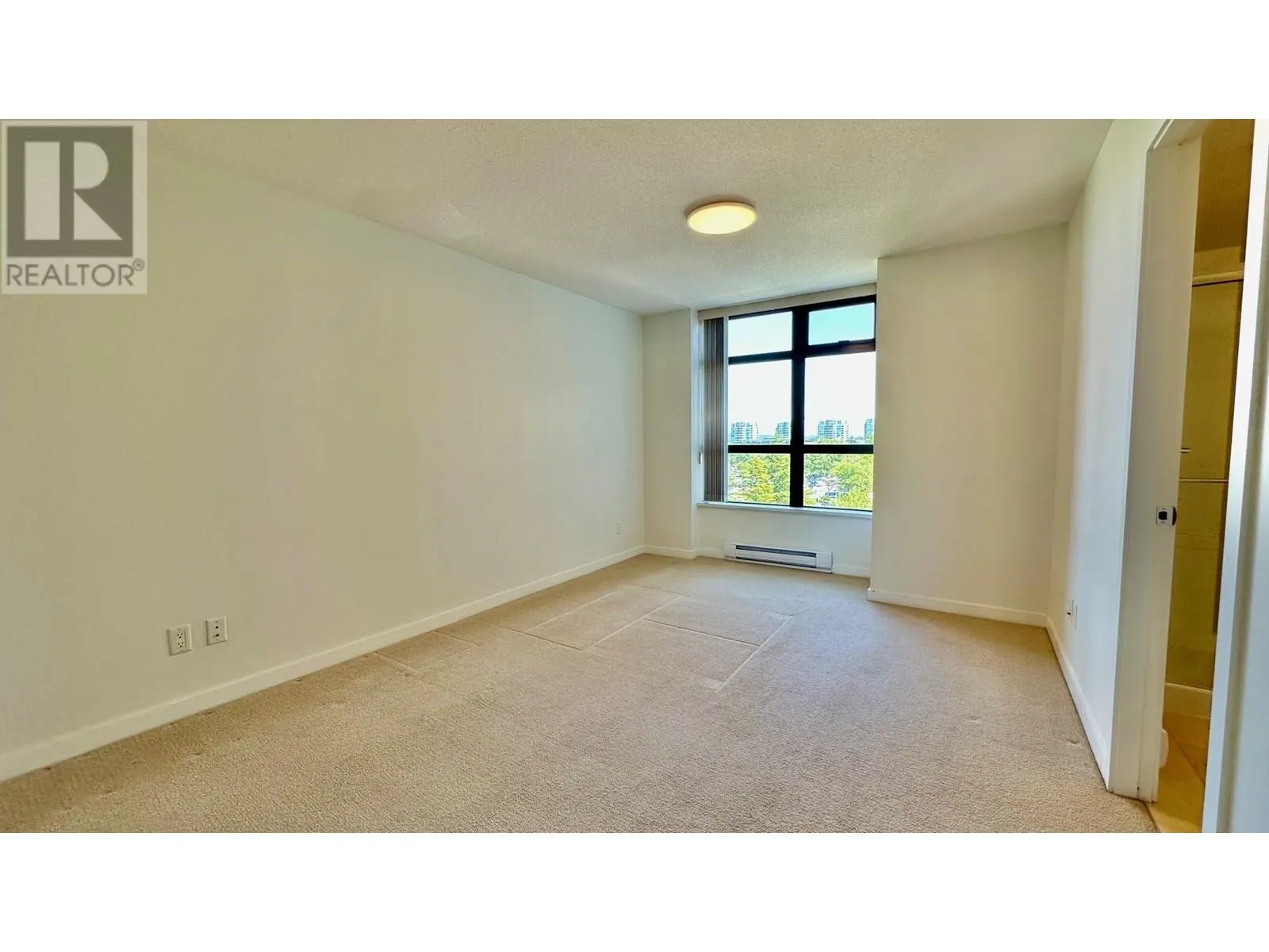 902 8160 LANSDOWNE ROAD