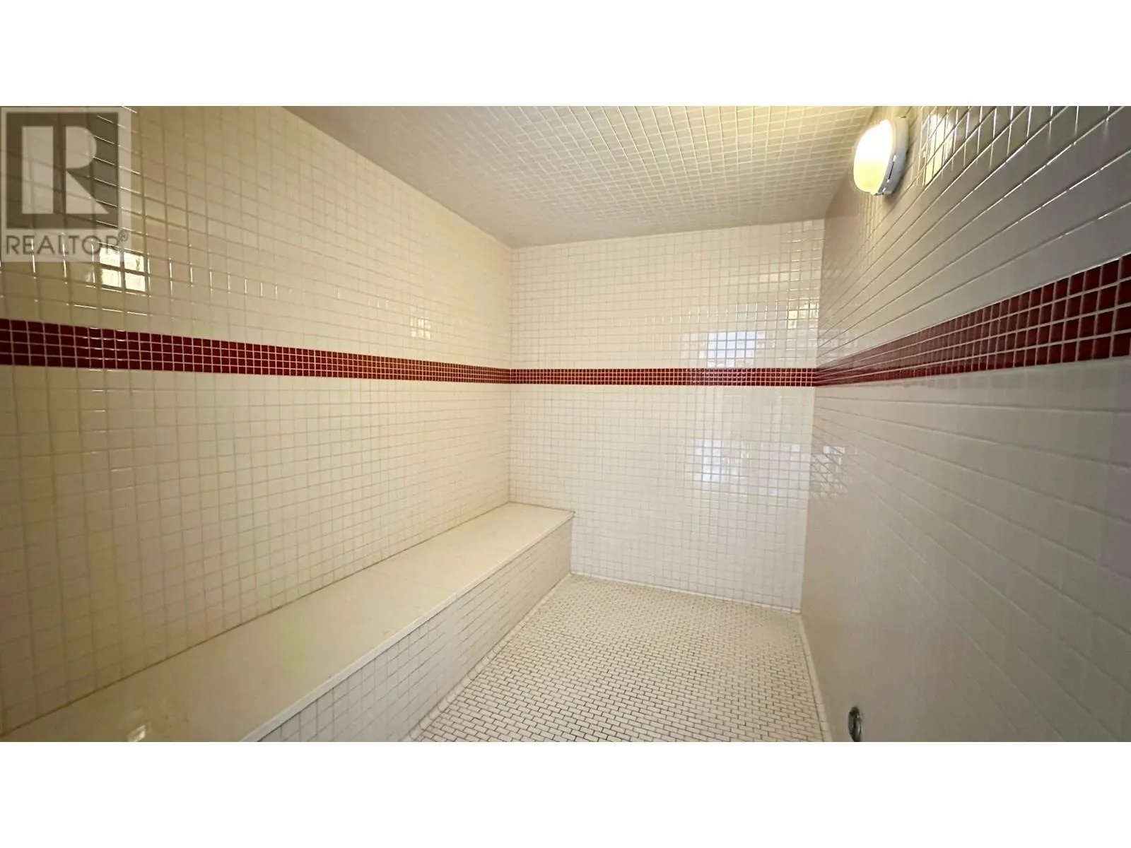902 8160 LANSDOWNE ROAD
