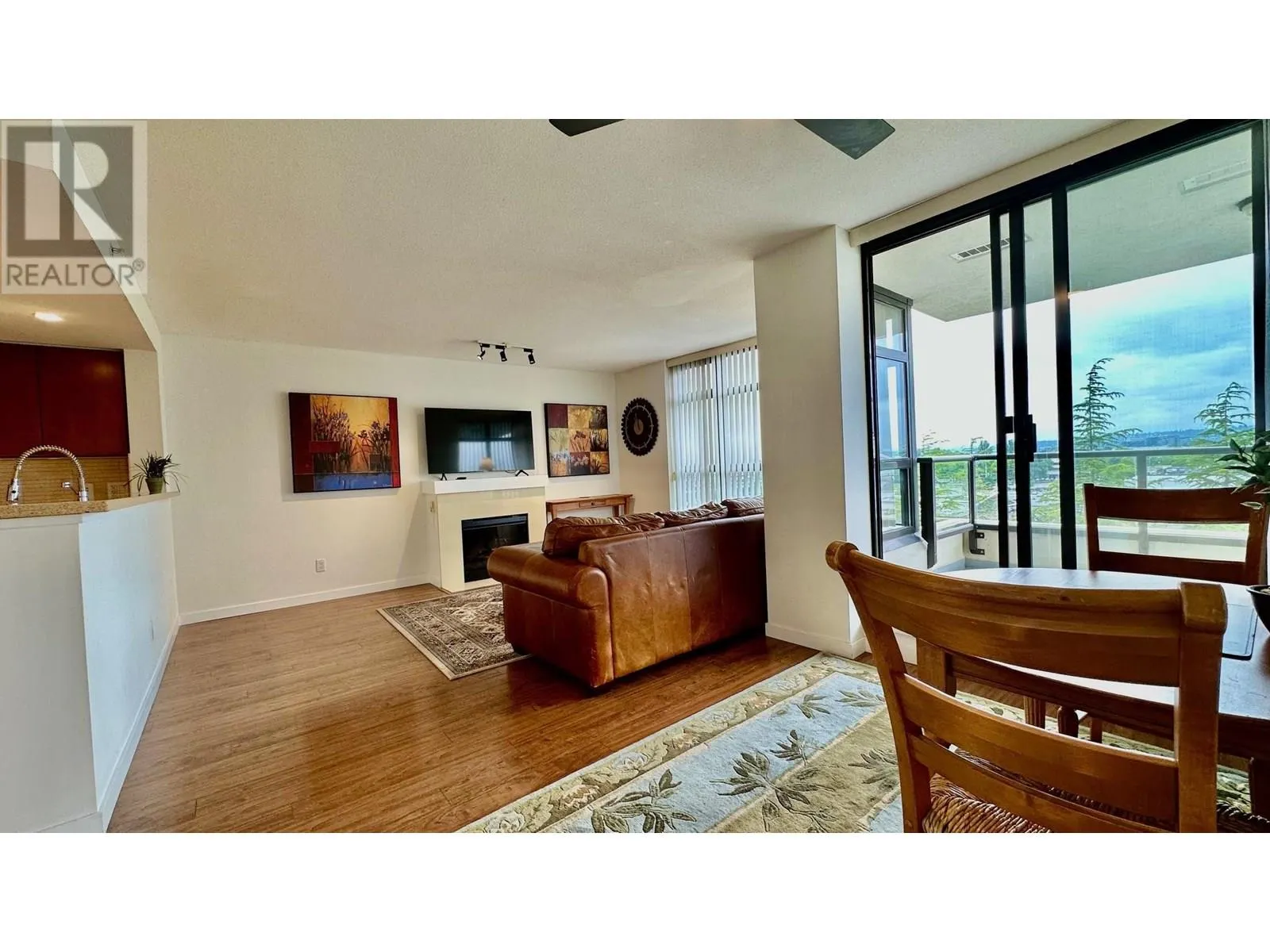 902 8160 LANSDOWNE ROAD