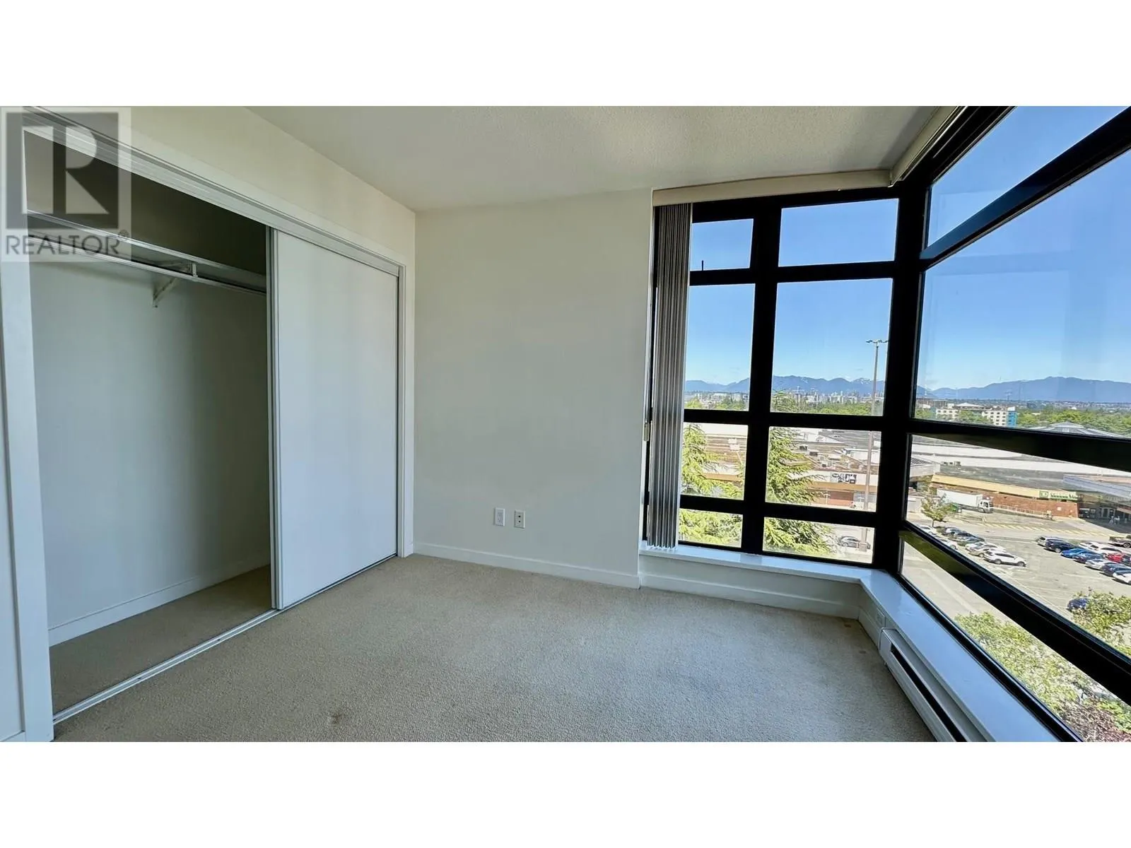 902 8160 LANSDOWNE ROAD