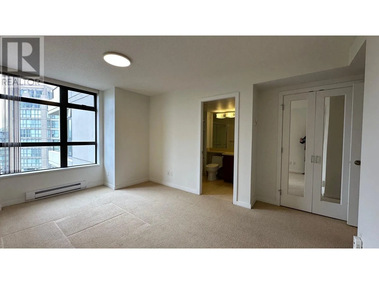902 8160 LANSDOWNE ROAD