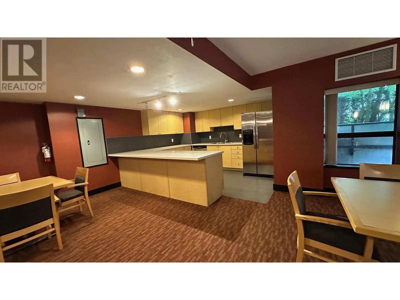 902 8160 LANSDOWNE ROAD