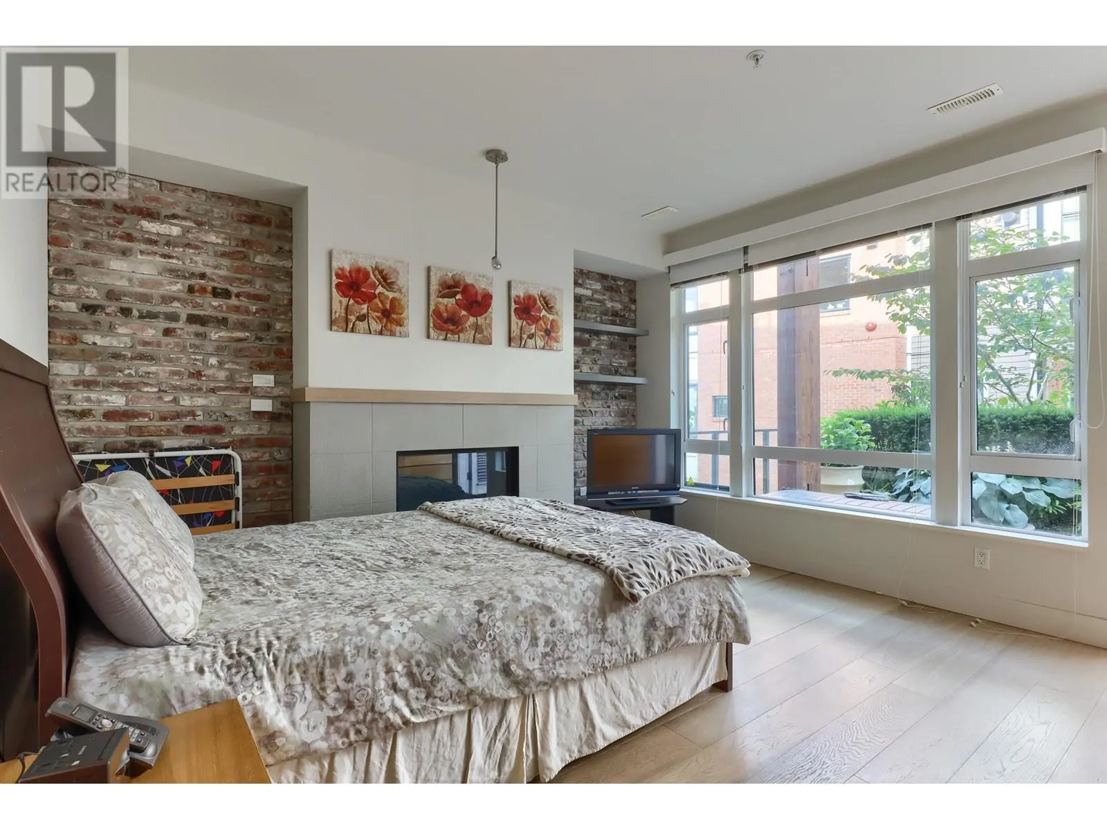 2915 WALL STREET