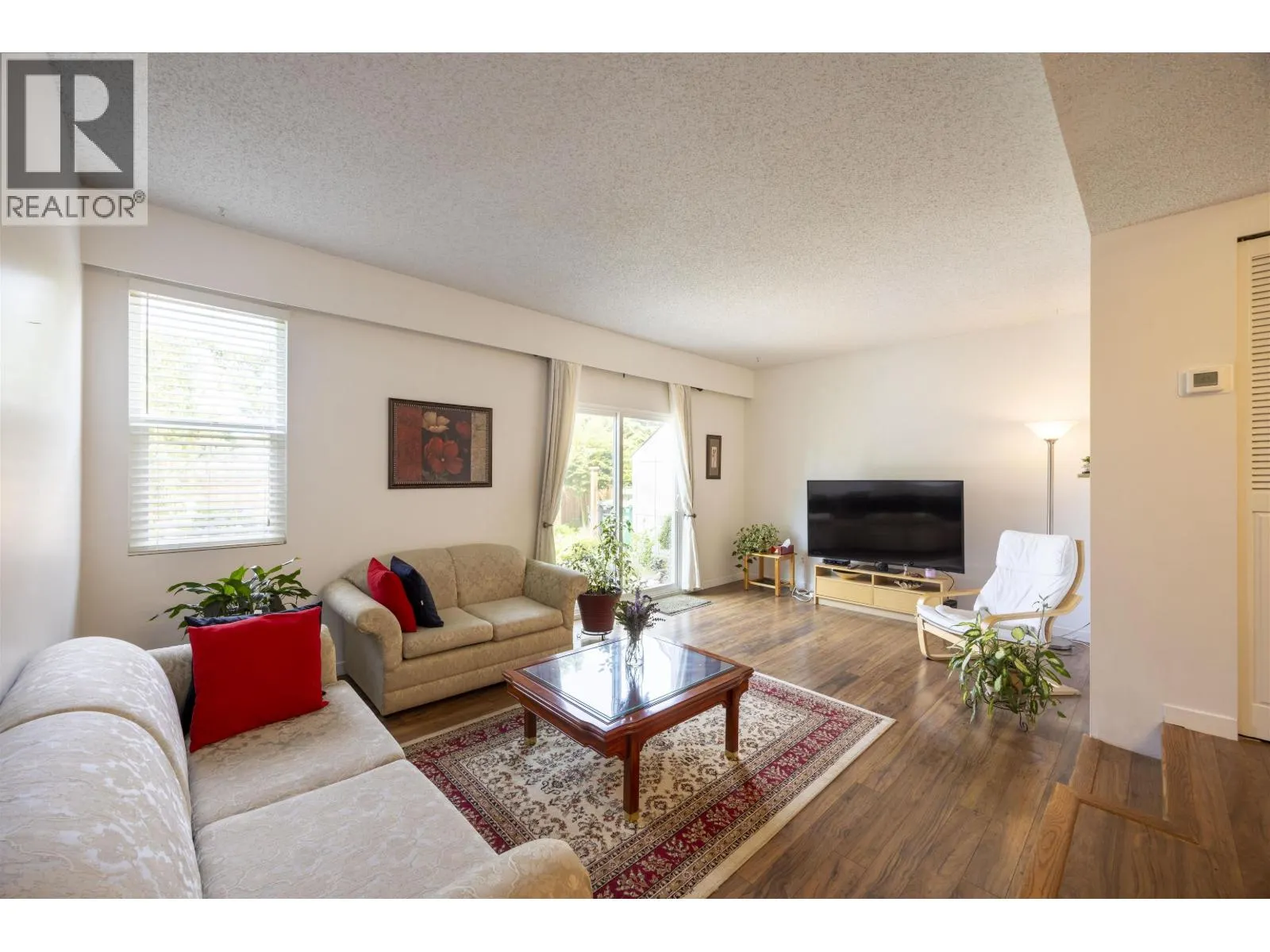 2 19022 119B AVENUE