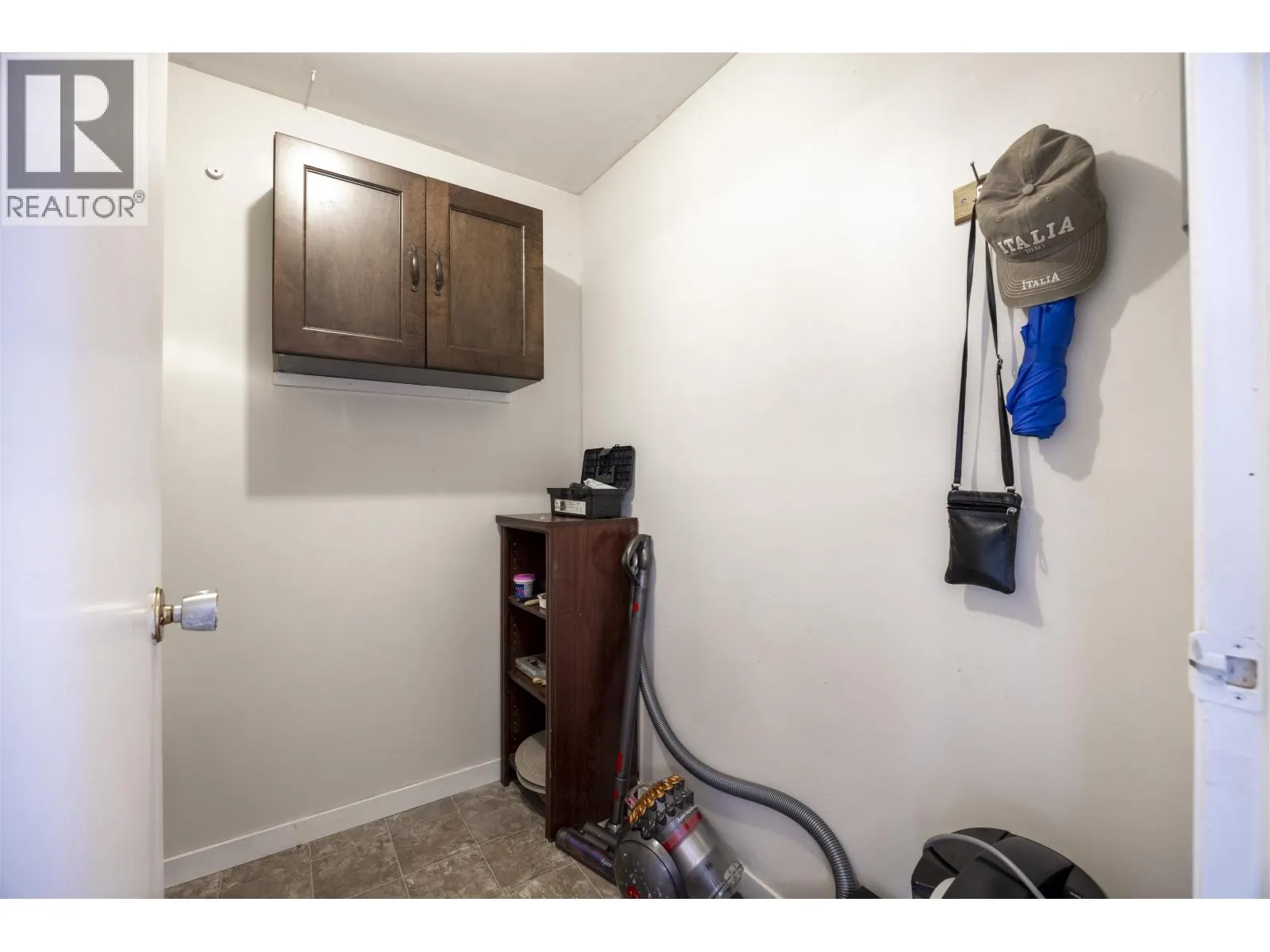 2 19022 119B AVENUE