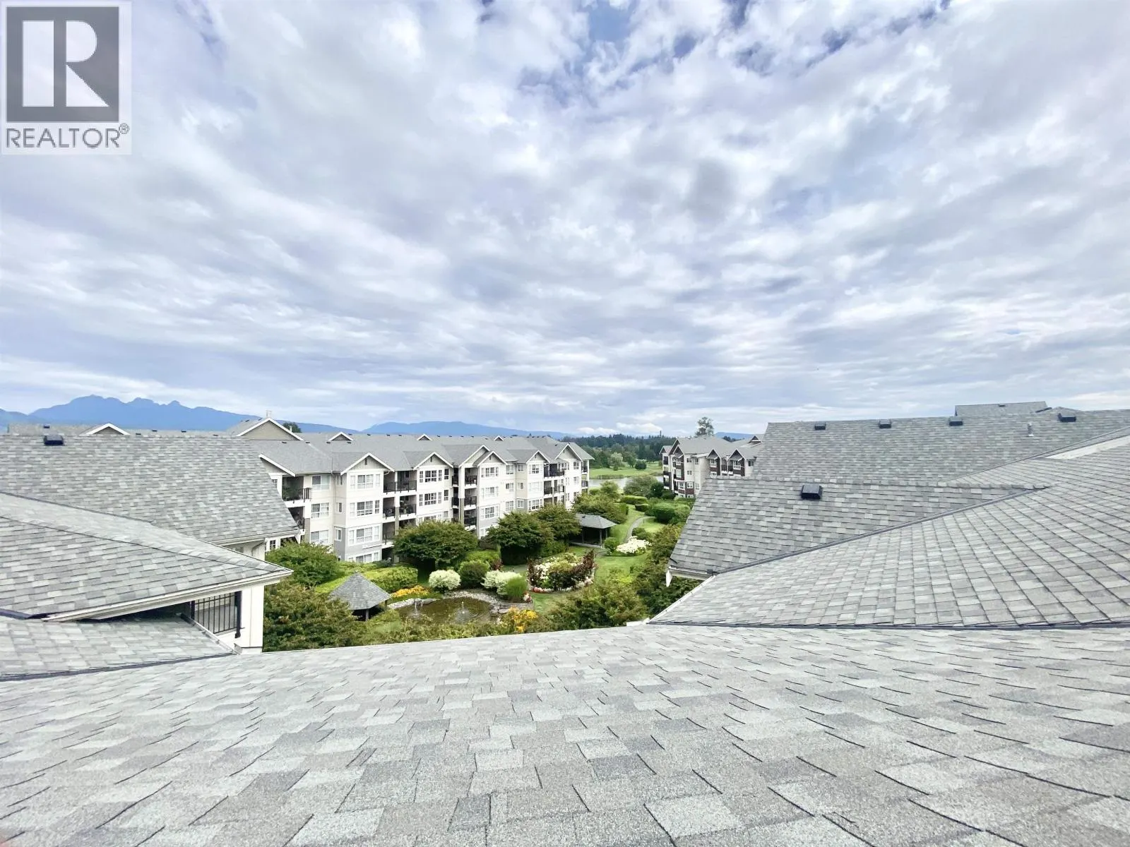 416 19673 MEADOW GARDENS WAY