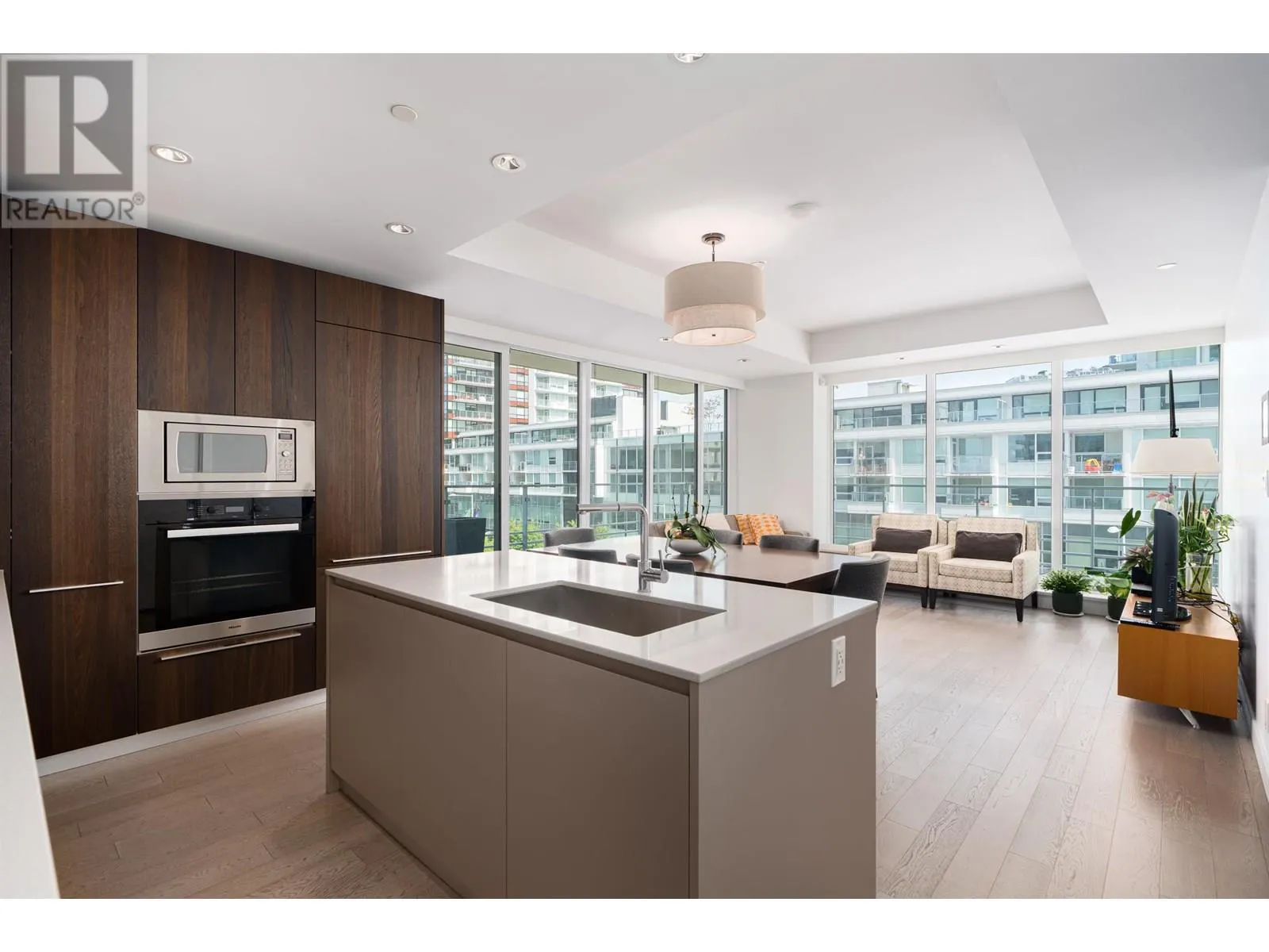 310 6622 PEARSON WAY