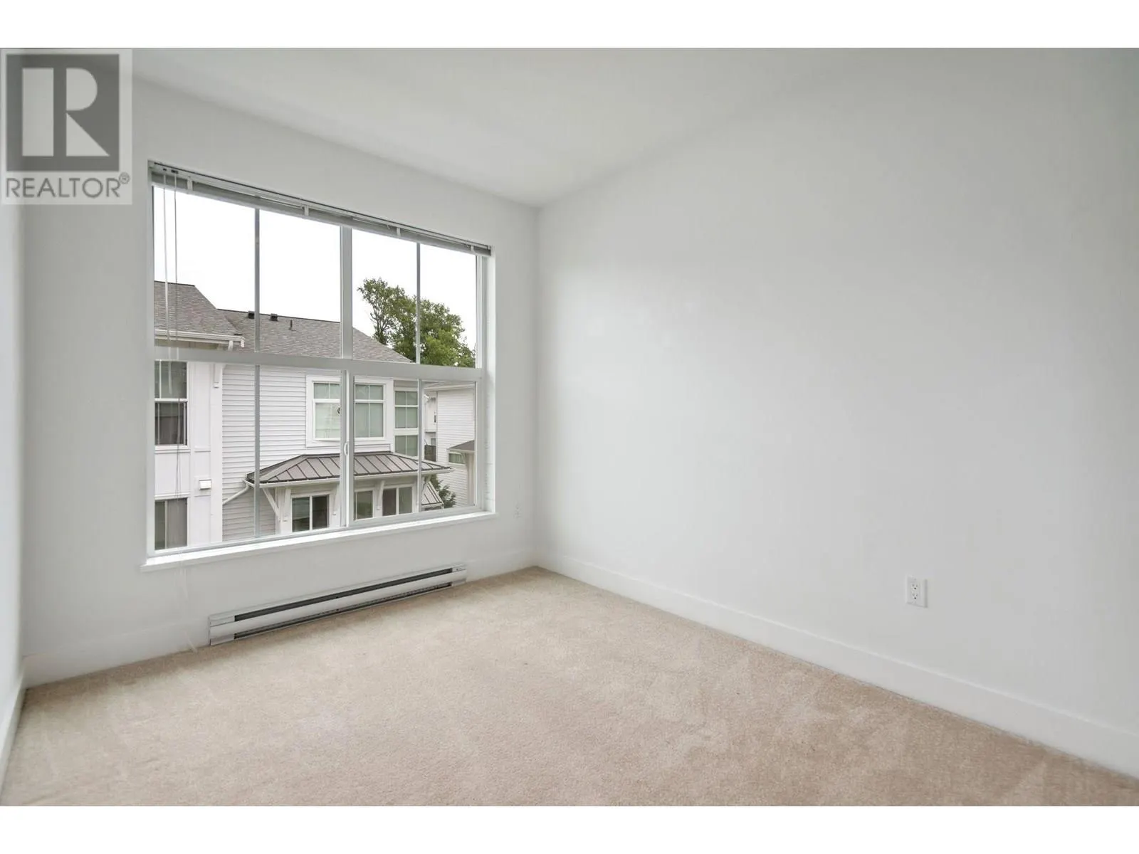 68 4638 ORCA WAY