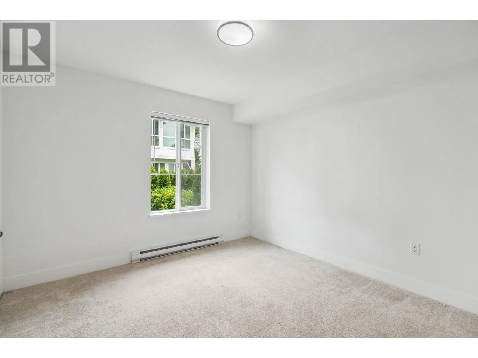 68 4638 ORCA WAY