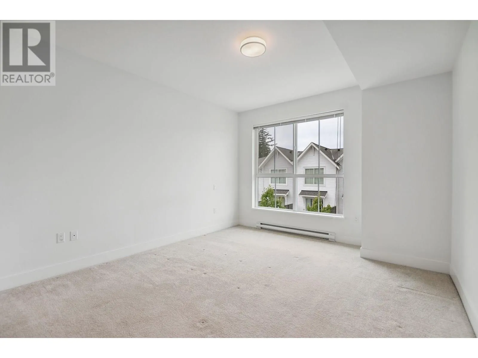 68 4638 ORCA WAY