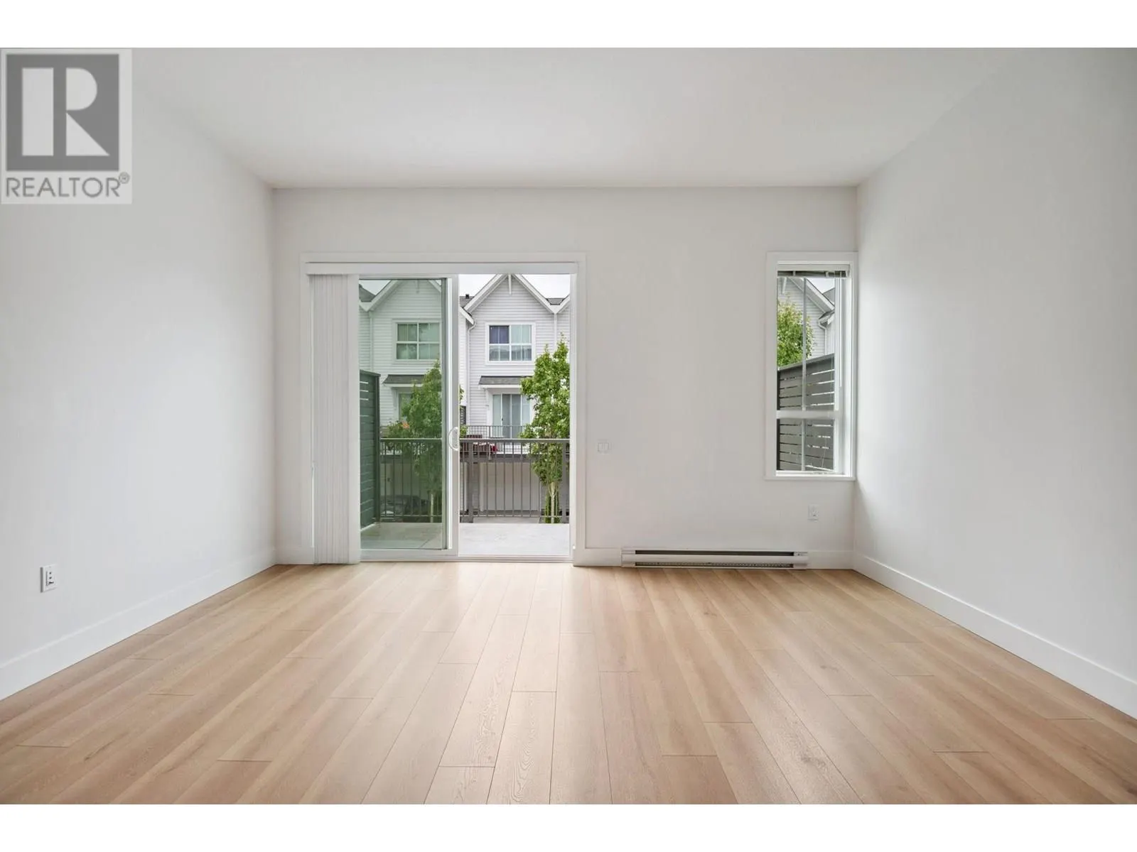 68 4638 ORCA WAY