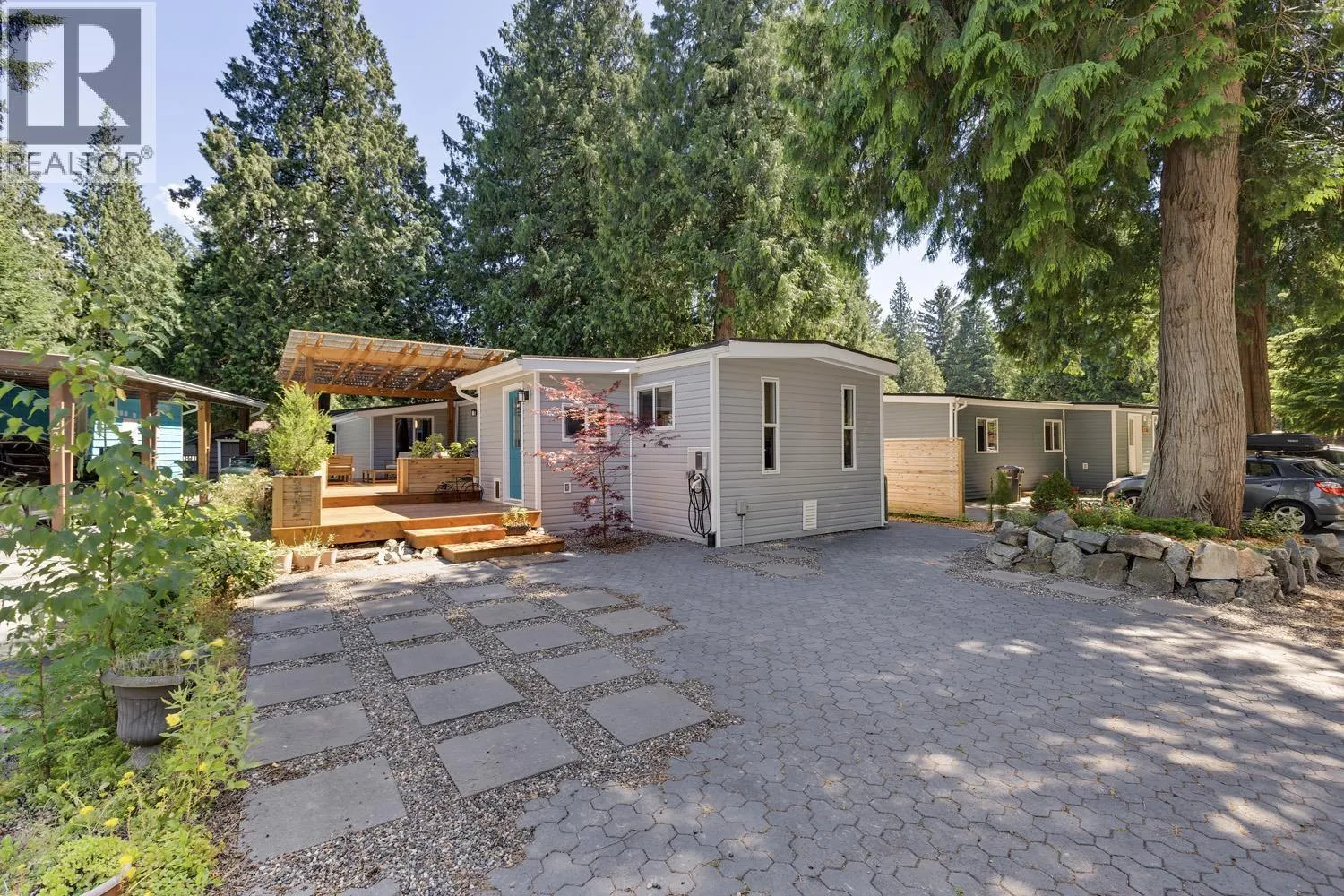 232 1830 MAMQUAM ROAD