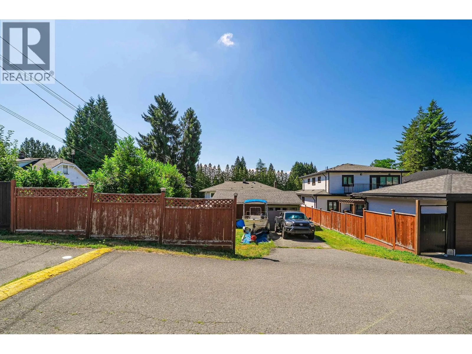 432 W 25TH STREET