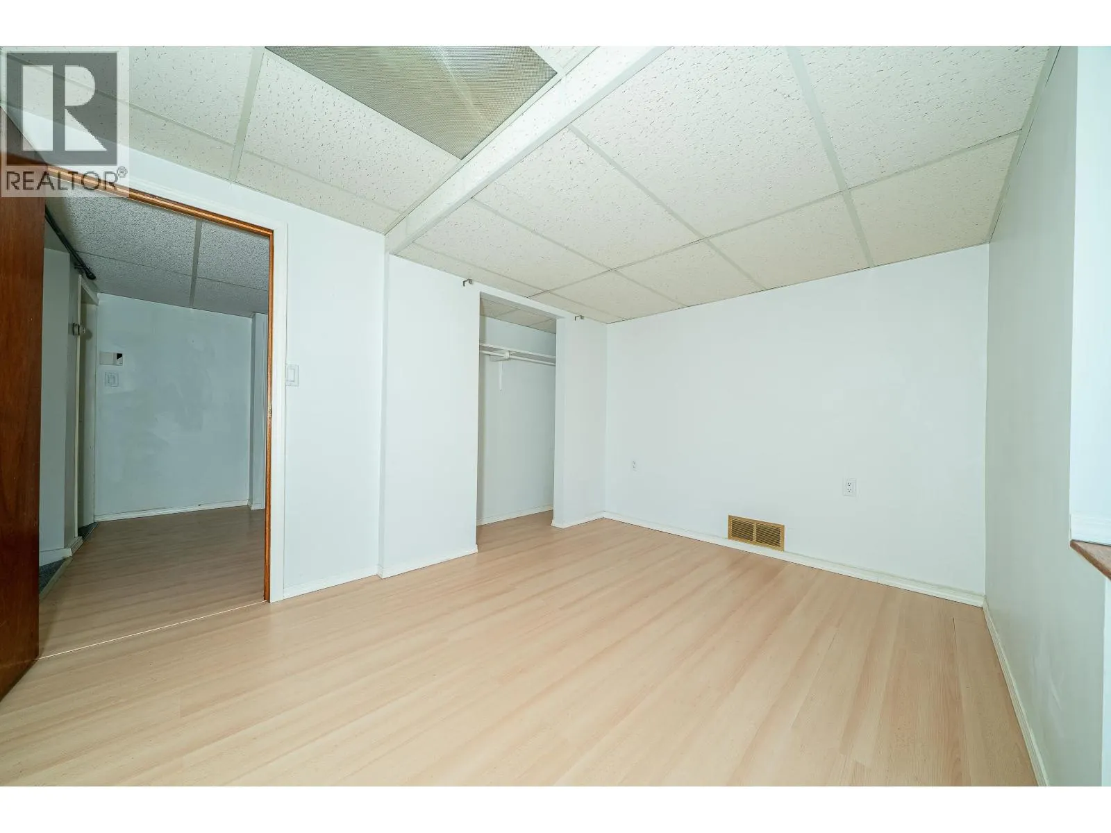 432 W 25TH STREET