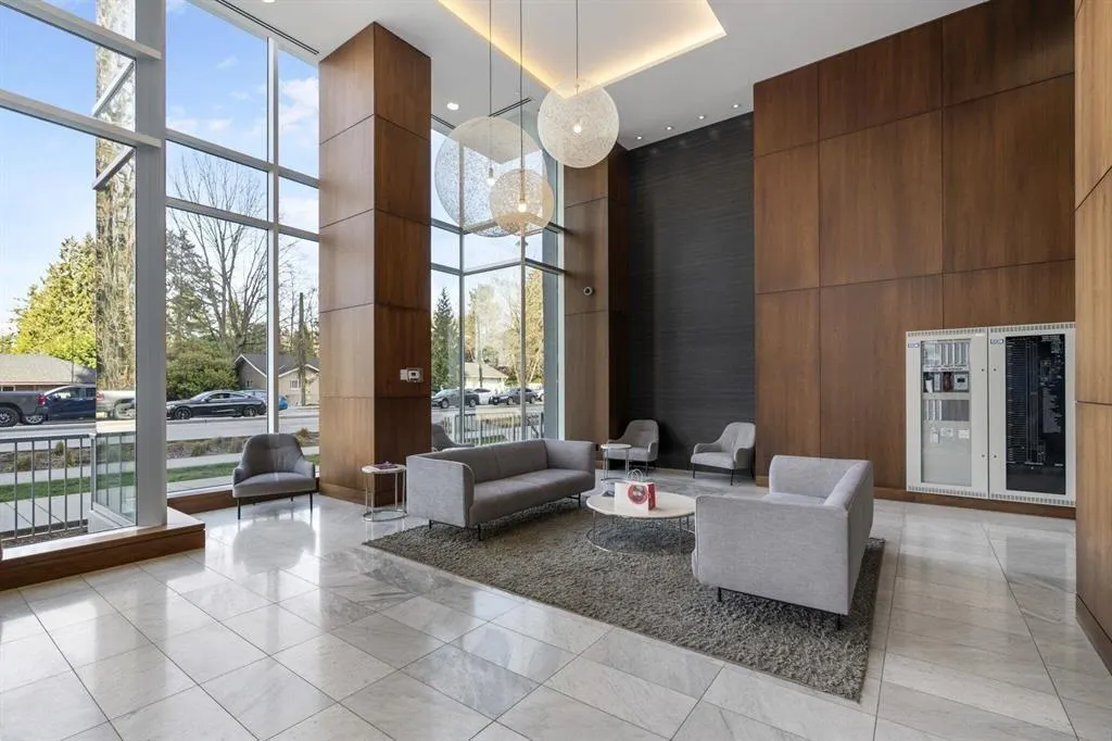 3802 13696 100 AVENUE