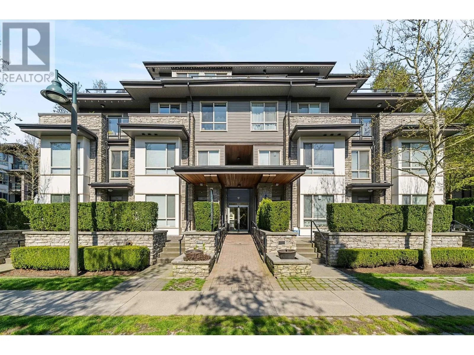 212 7478 BYRNEPARK WALK