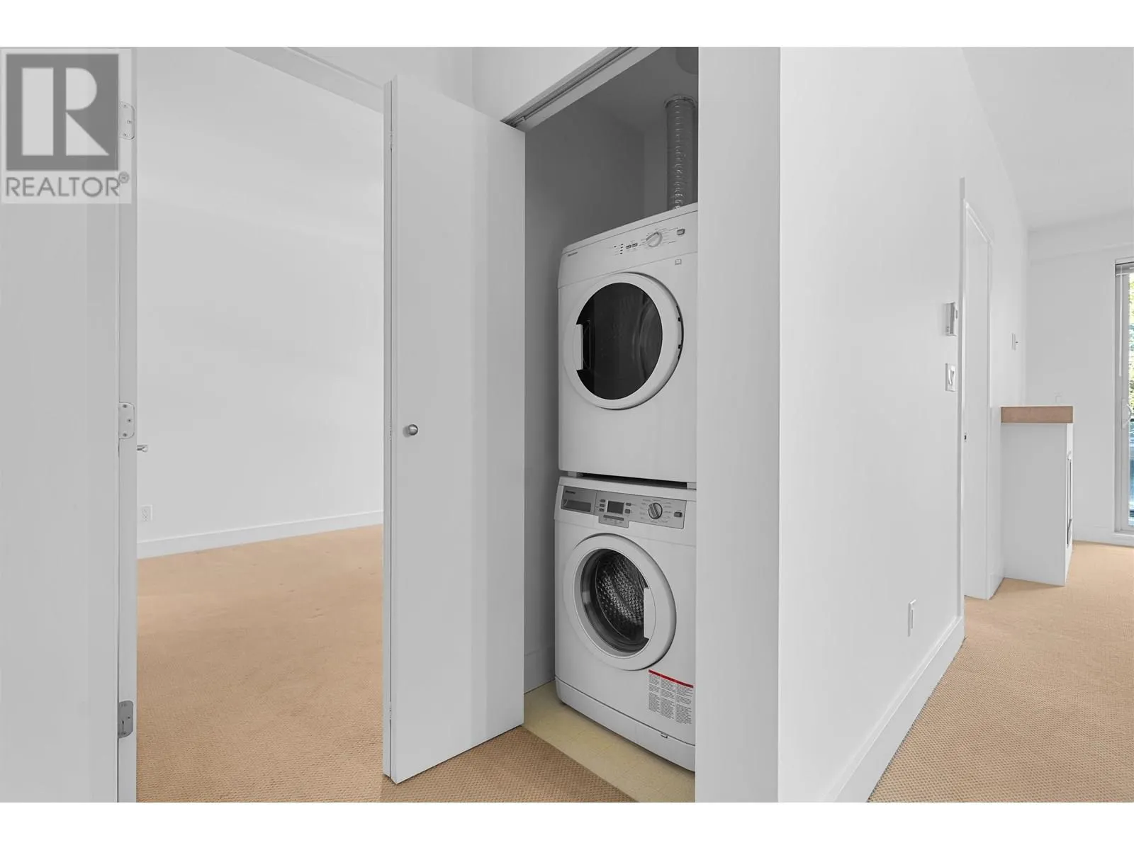 212 7478 BYRNEPARK WALK