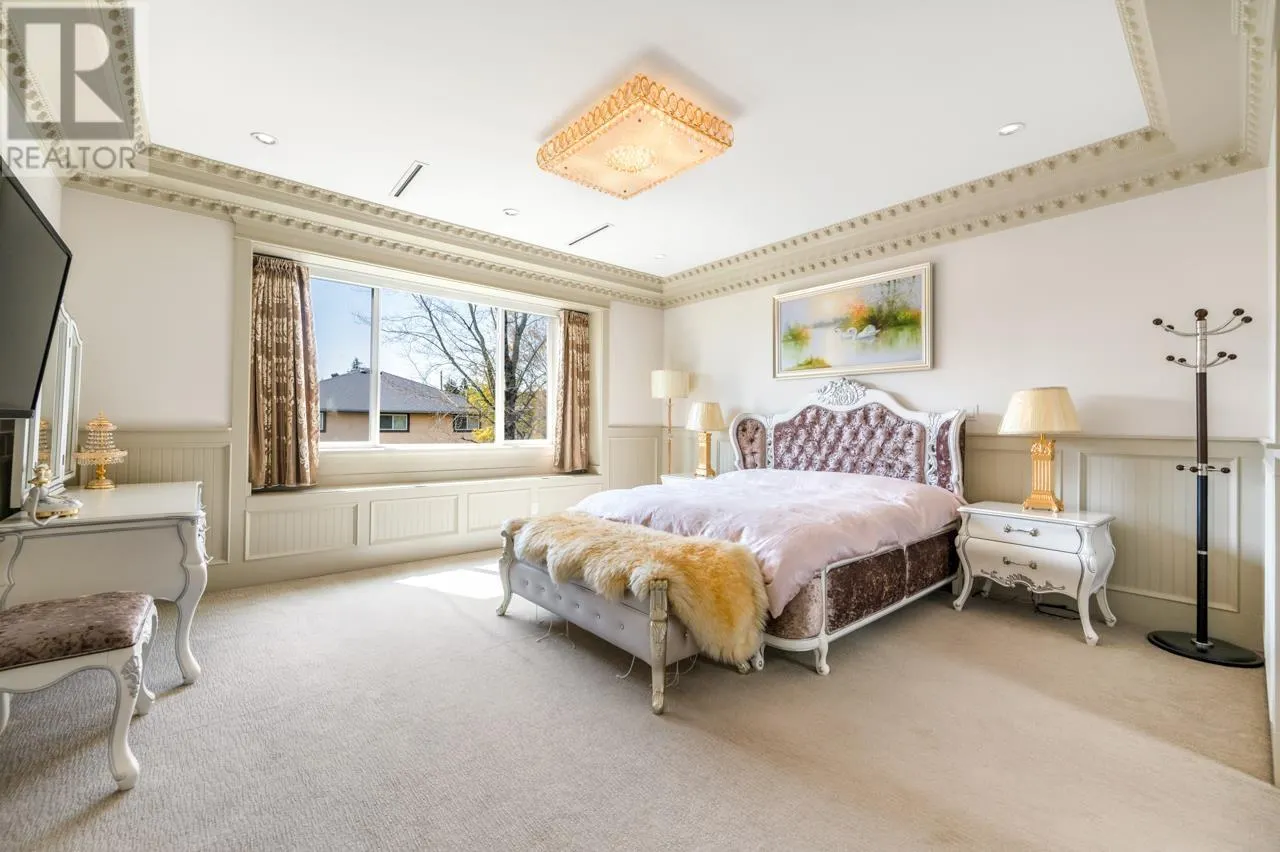 8511 SUNNYWOOD DRIVE