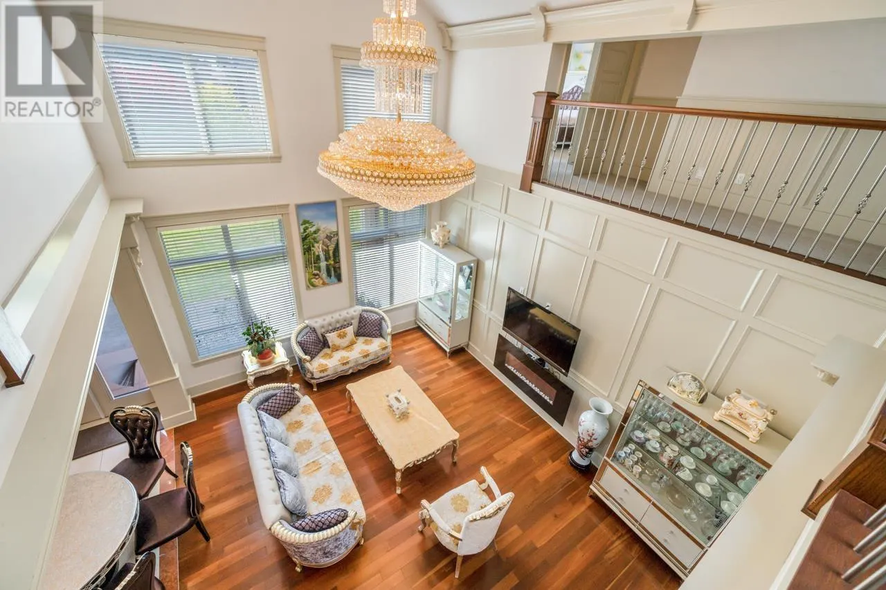 8511 SUNNYWOOD DRIVE