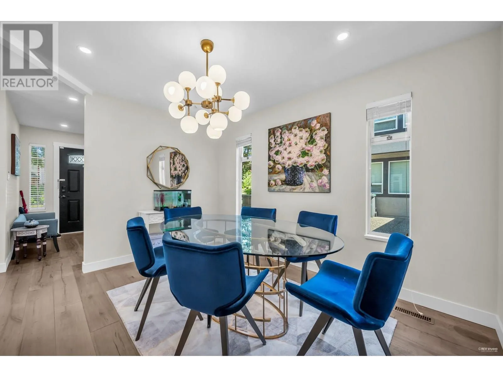860 RUCKLE COURT