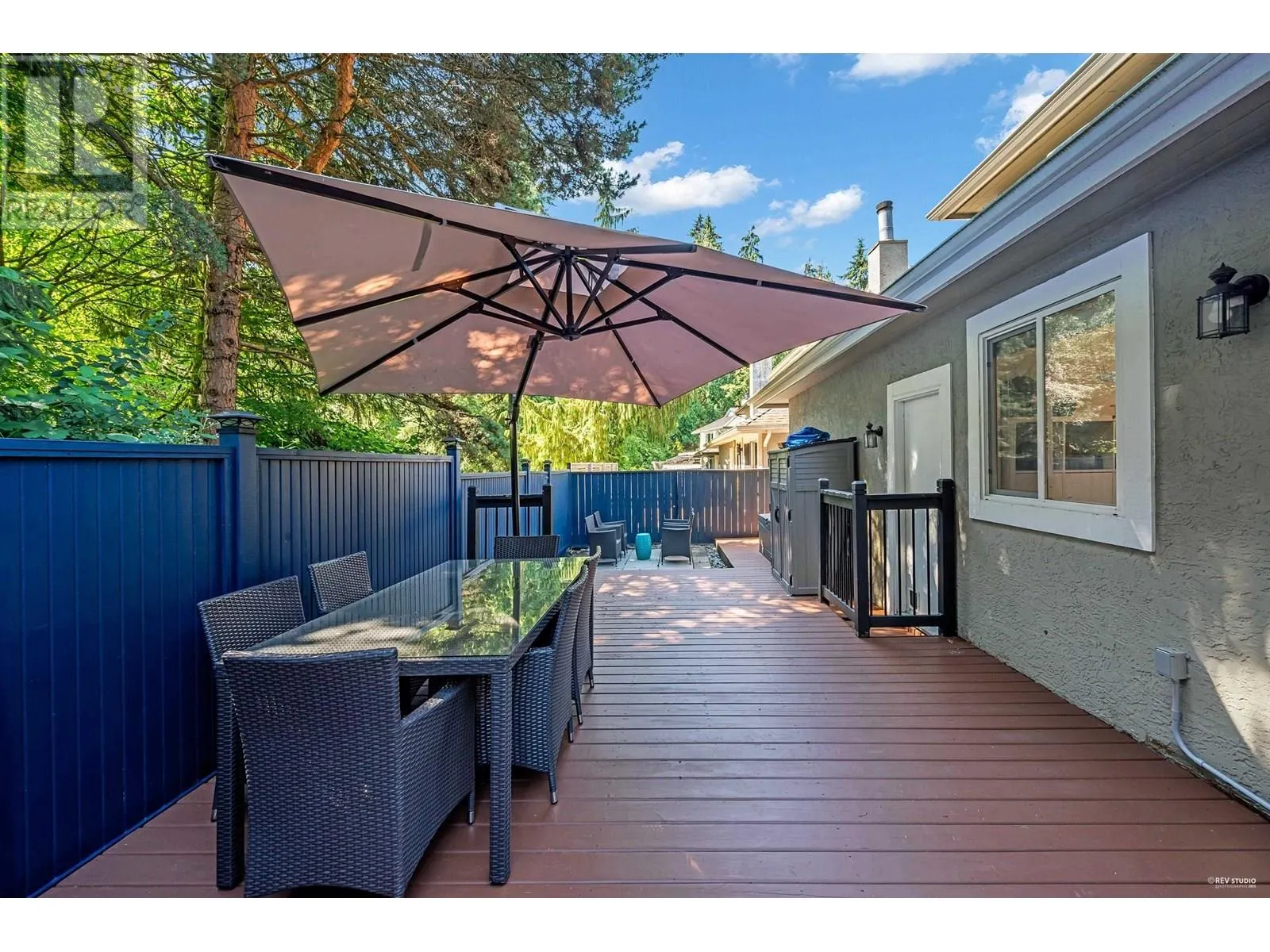 860 RUCKLE COURT