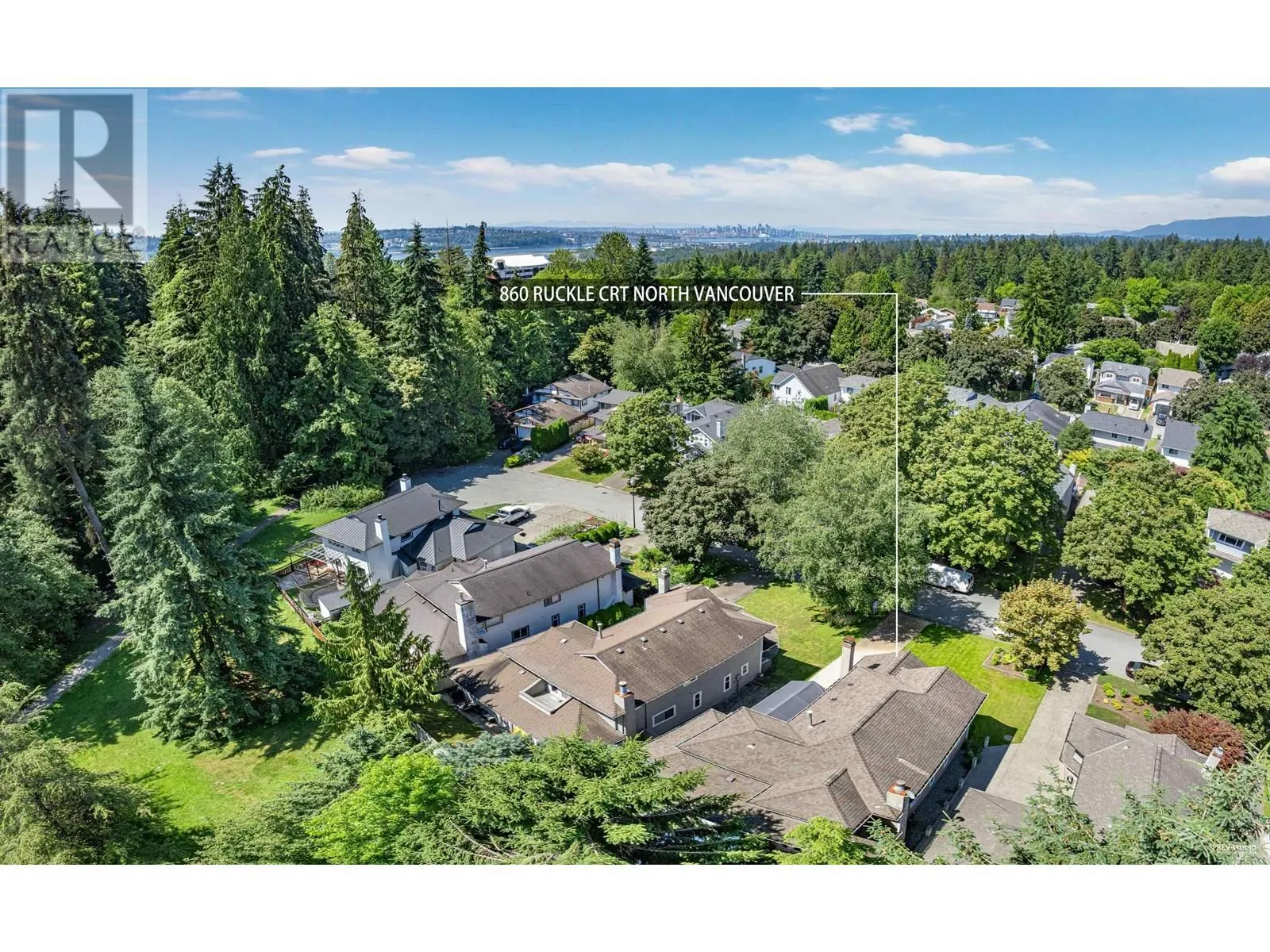 860 RUCKLE COURT
