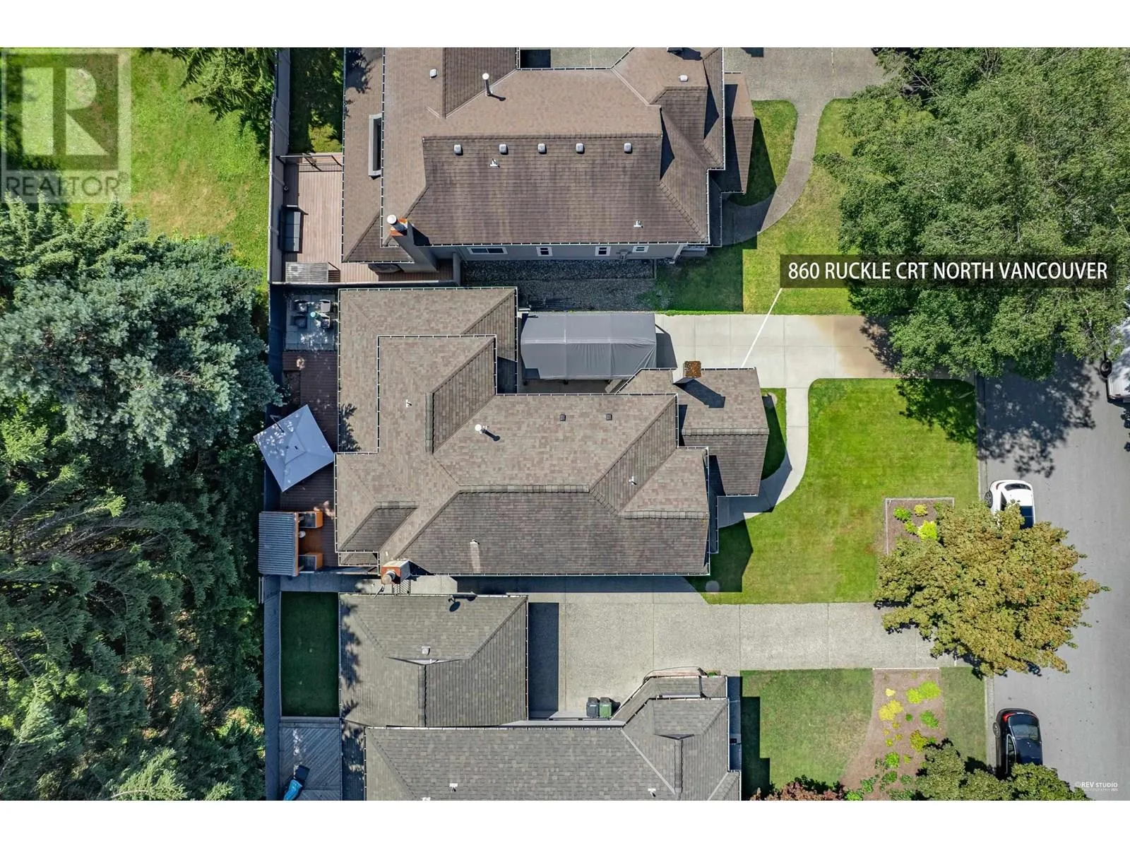 860 RUCKLE COURT