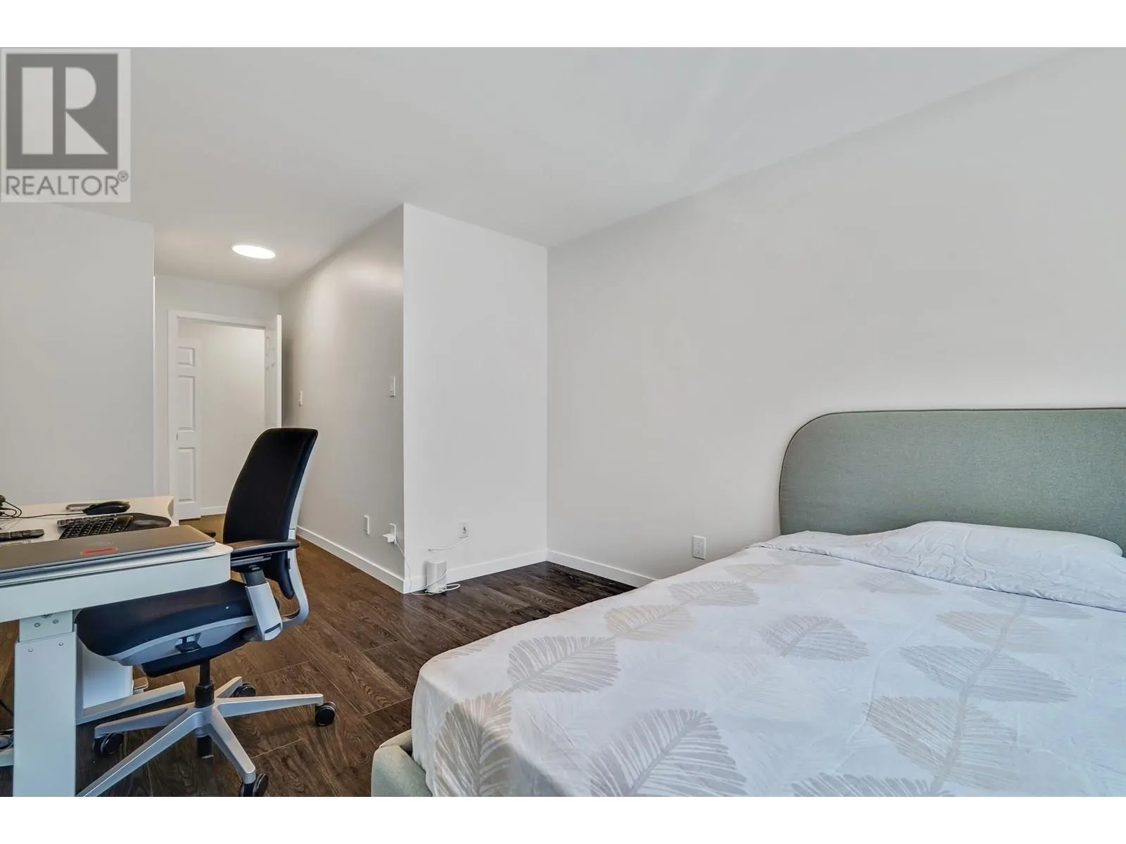 9 7760 MINORU BOULEVARD