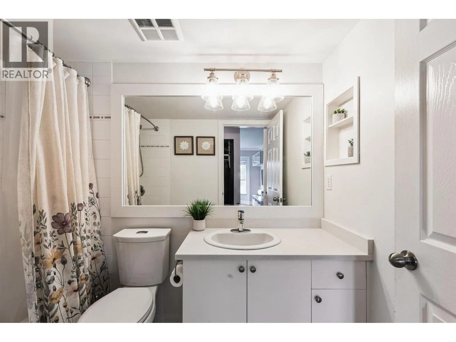 203 2285 PITT RIVER ROAD