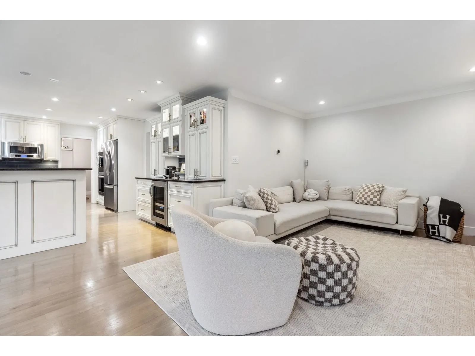 15476 KILMORE COURT