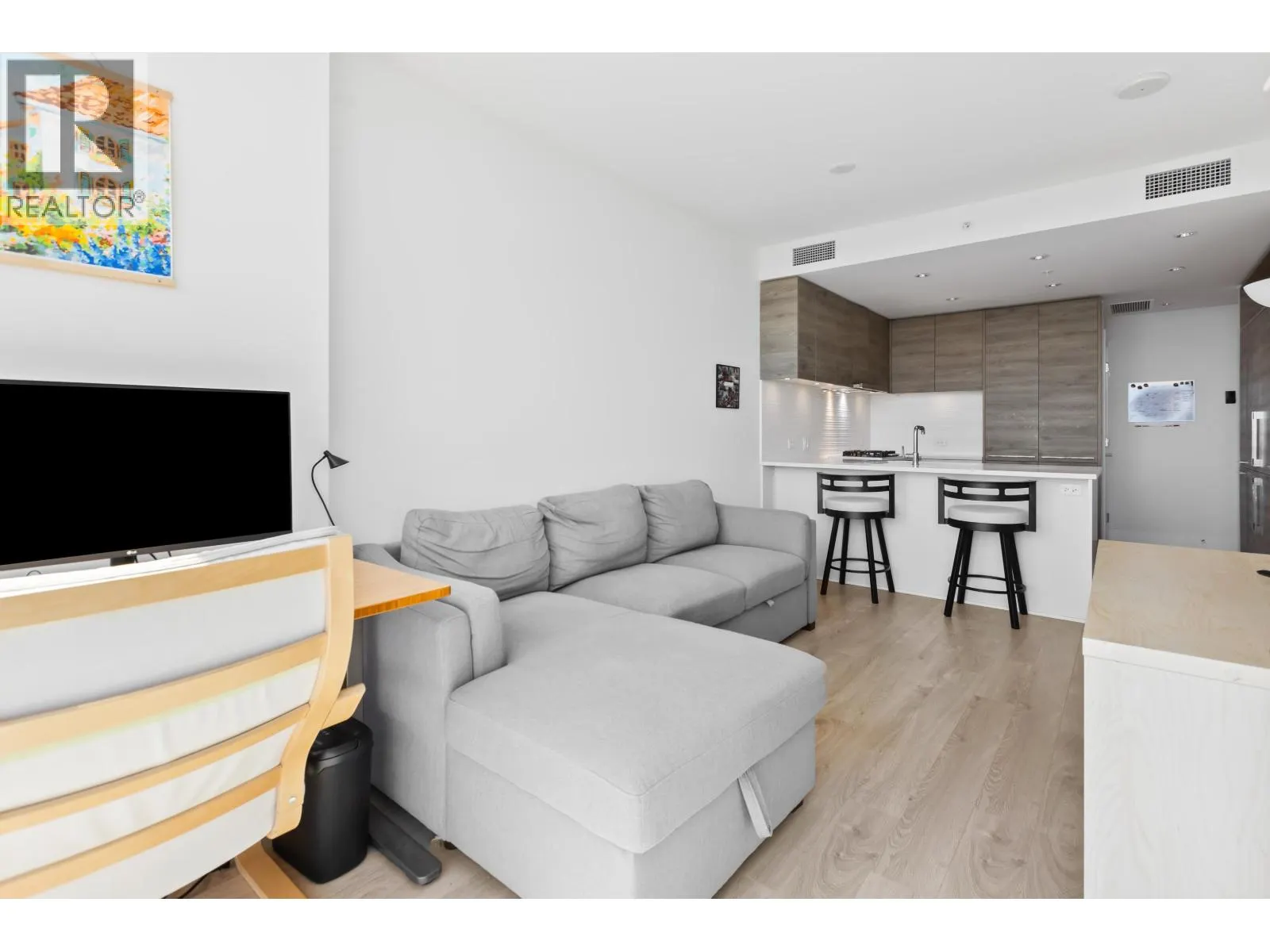 1609 7303 NOBLE LANE
