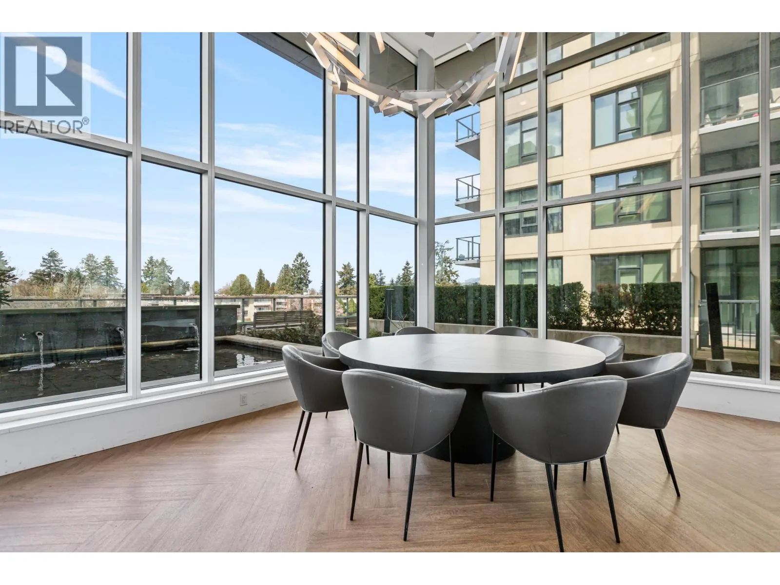 1609 7303 NOBLE LANE