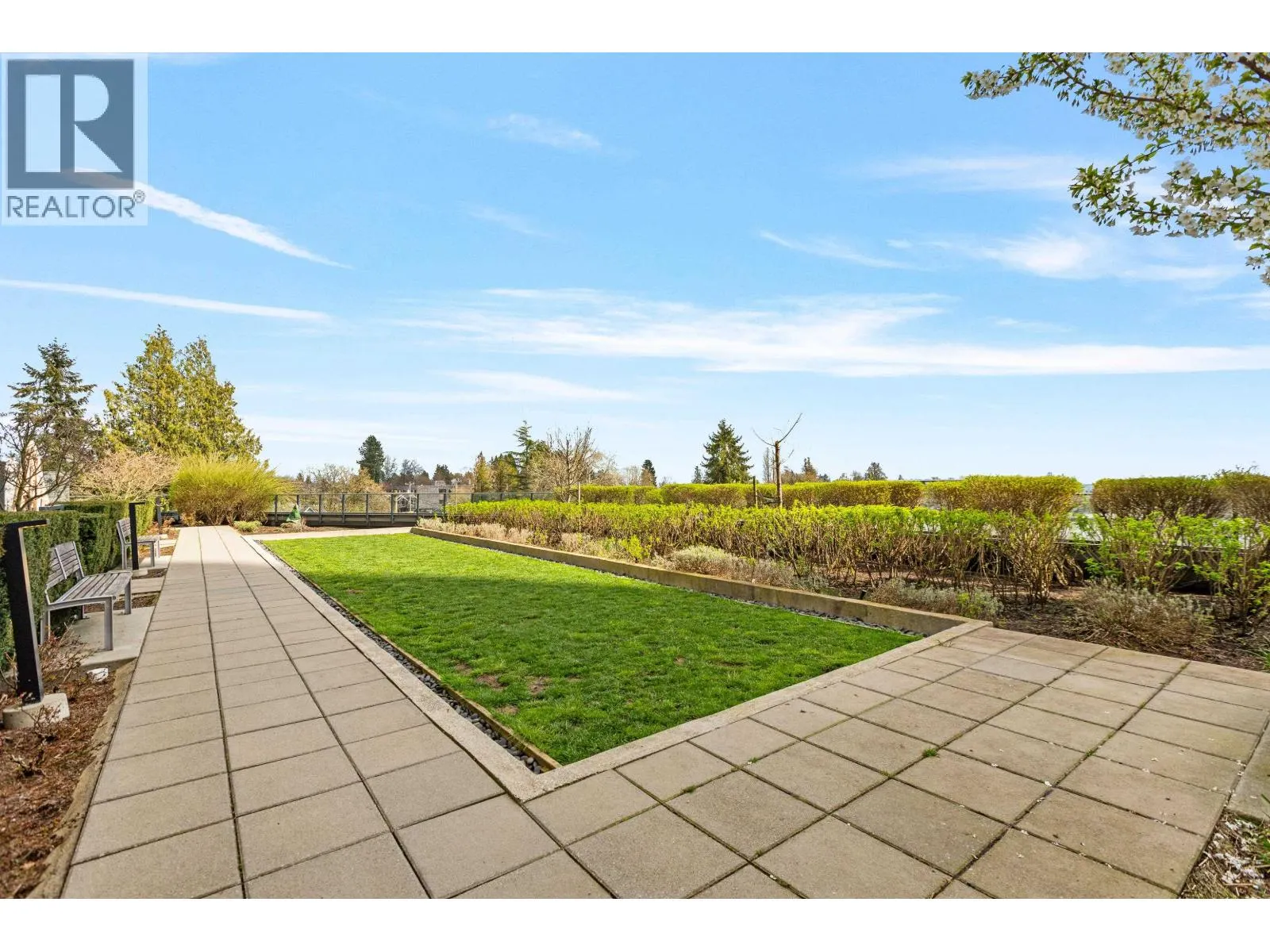 1609 7303 NOBLE LANE
