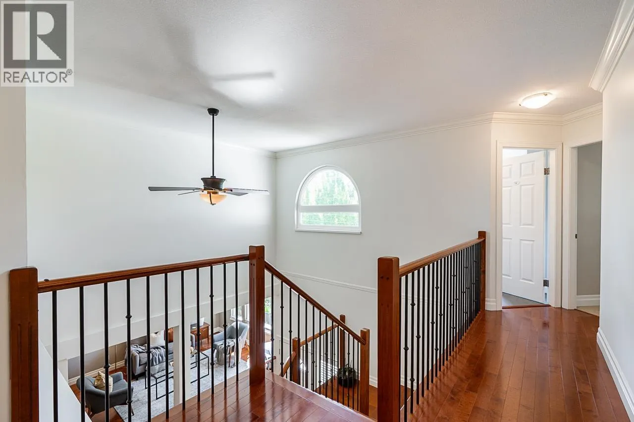 1304 GLENAYRE DRIVE