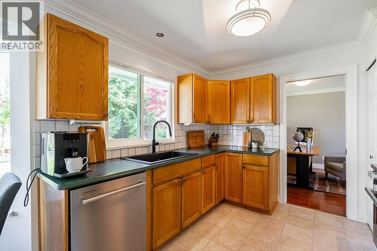 1304 GLENAYRE DRIVE