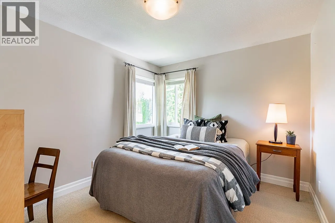 1304 GLENAYRE DRIVE