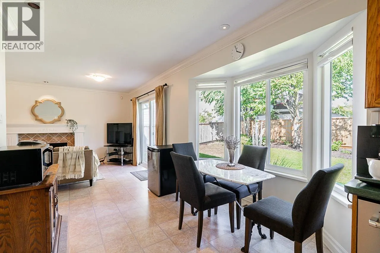 1304 GLENAYRE DRIVE